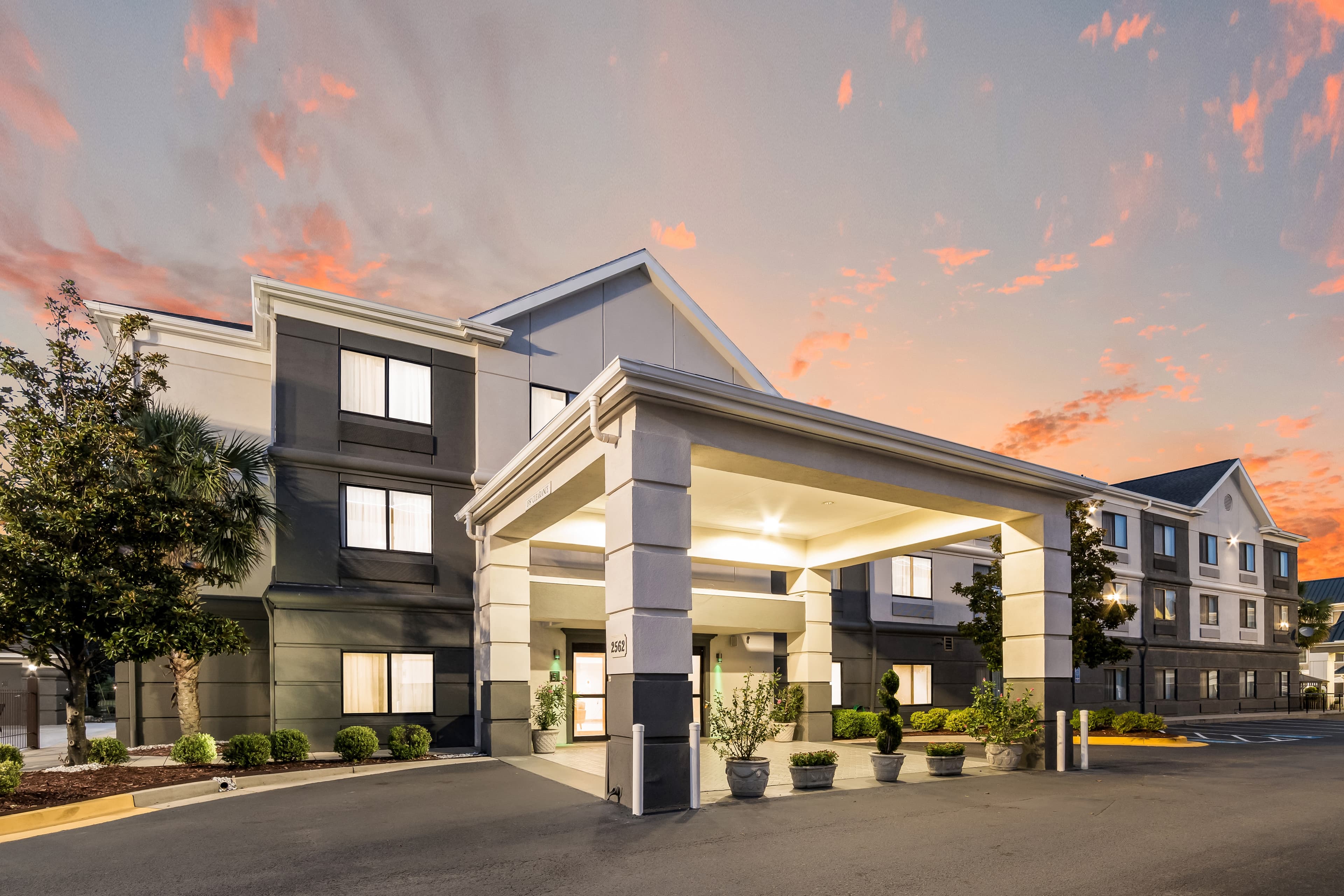 Quality Inn & Suites Augusta I-20 - Image 1