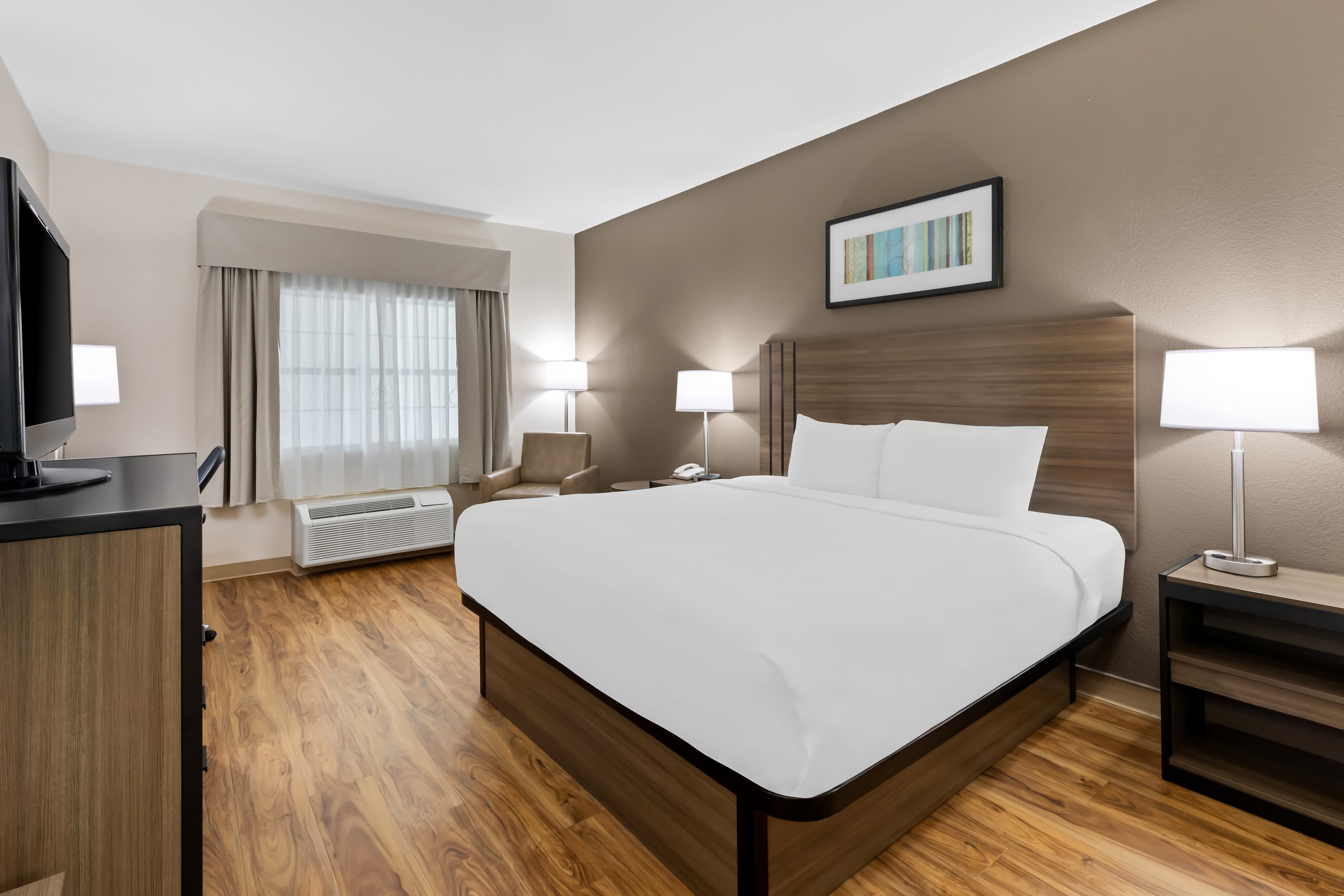 Quality Inn Fayetteville near Historic Downtown Square - Image 2