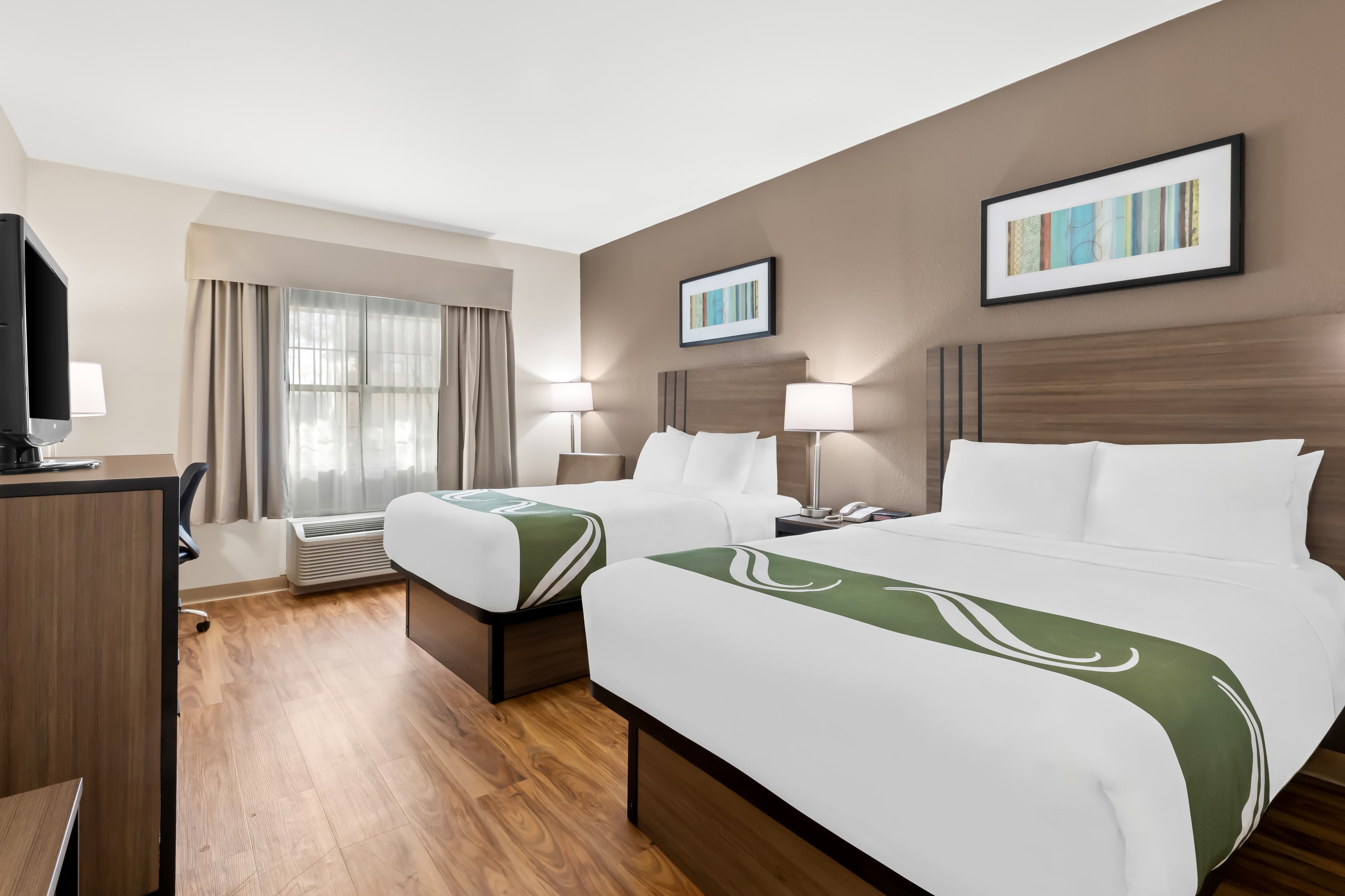 Quality Inn Fayetteville near Historic Downtown Square — 10