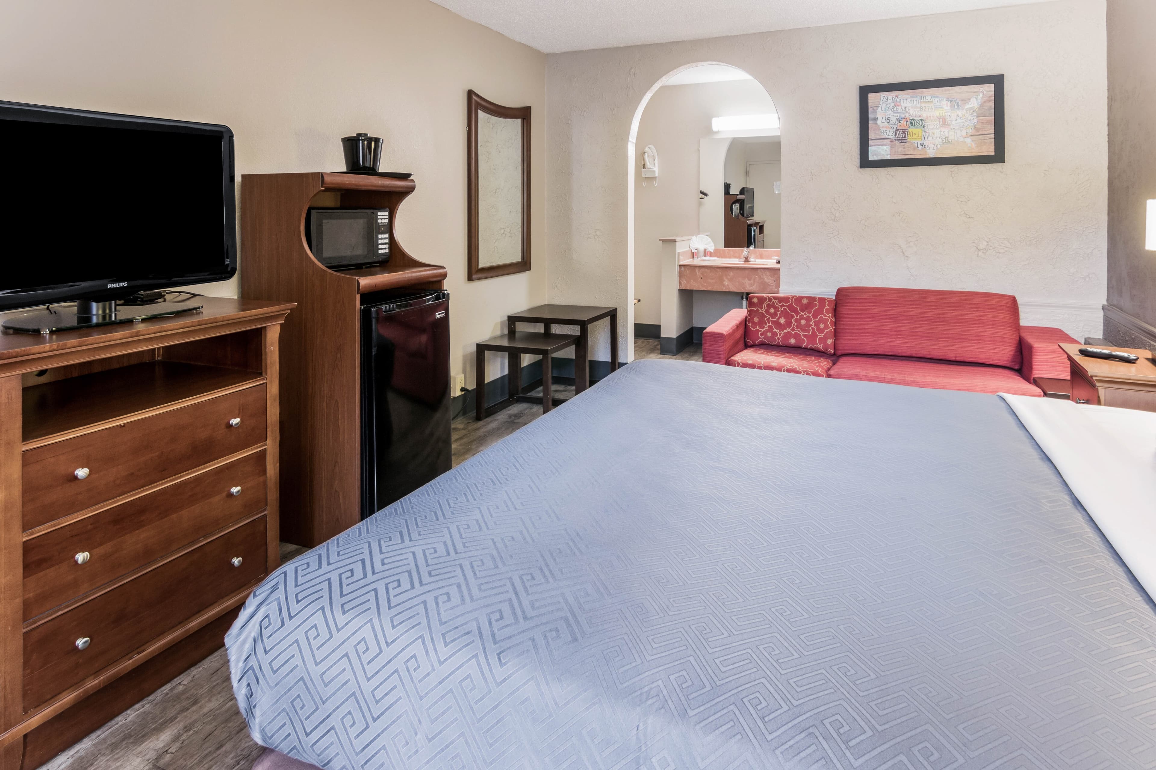 Econo Lodge Gainesville Downtown Area — 25