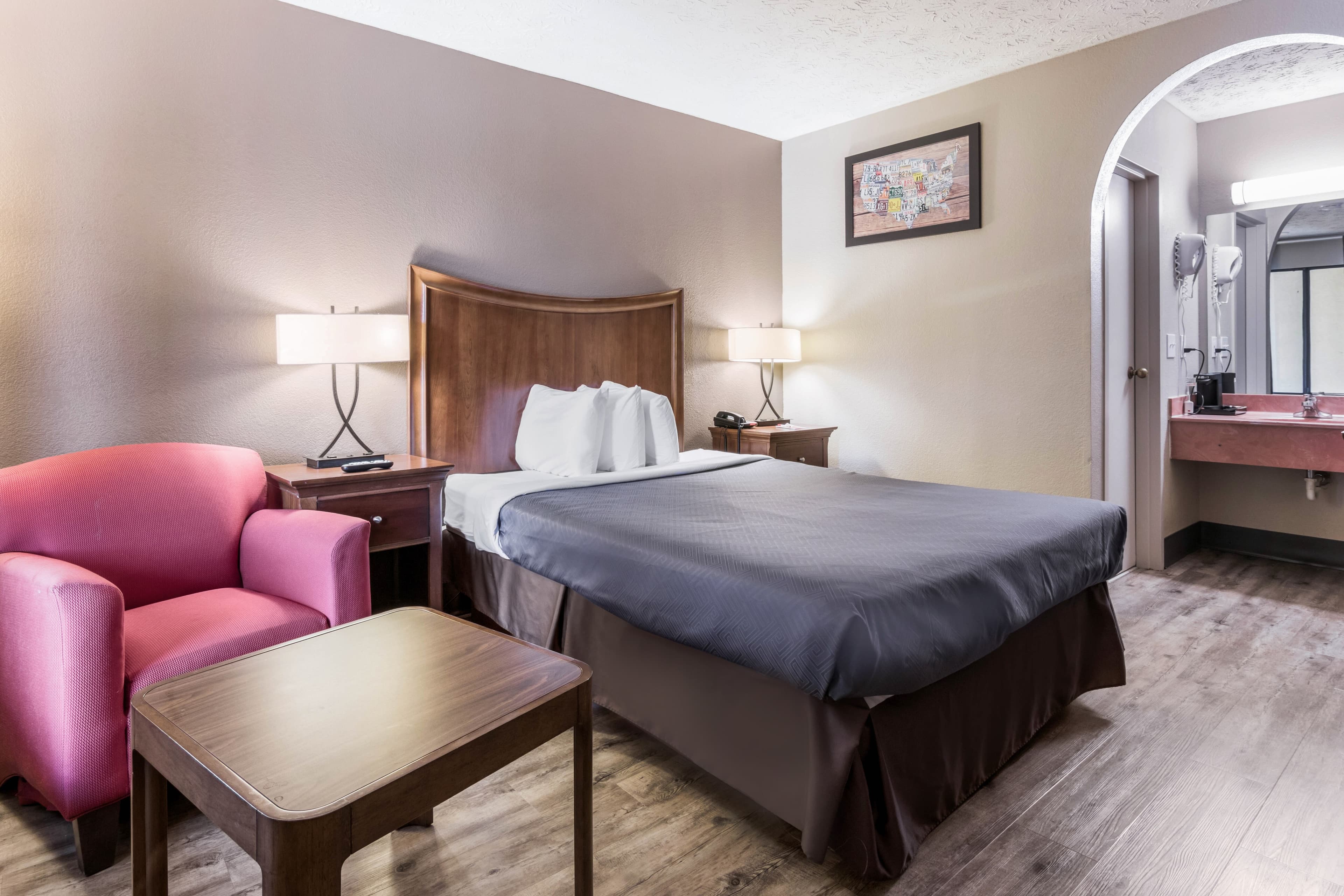 Econo Lodge Gainesville Downtown Area — 28
