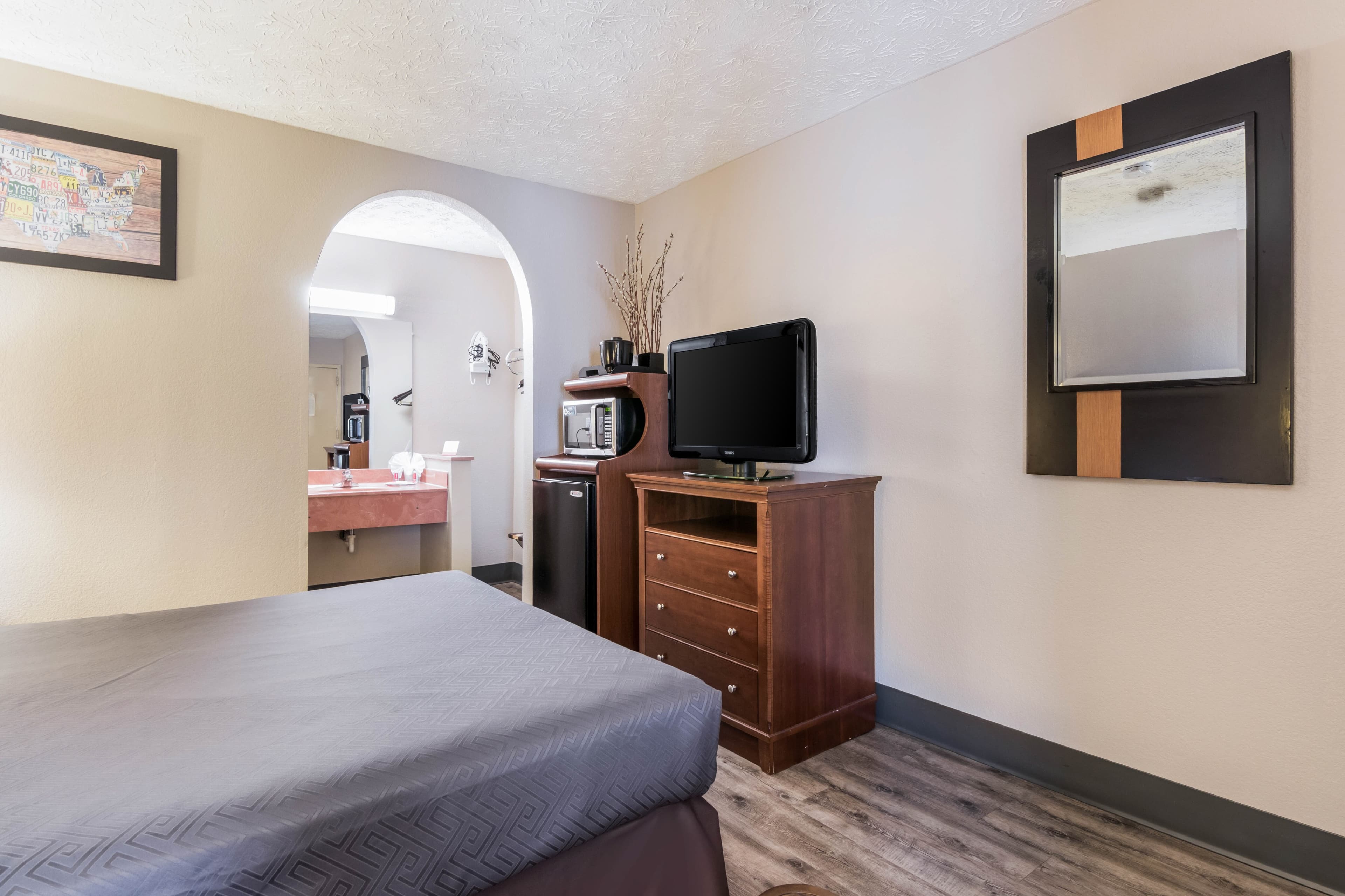 Econo Lodge Gainesville Downtown Area — 29