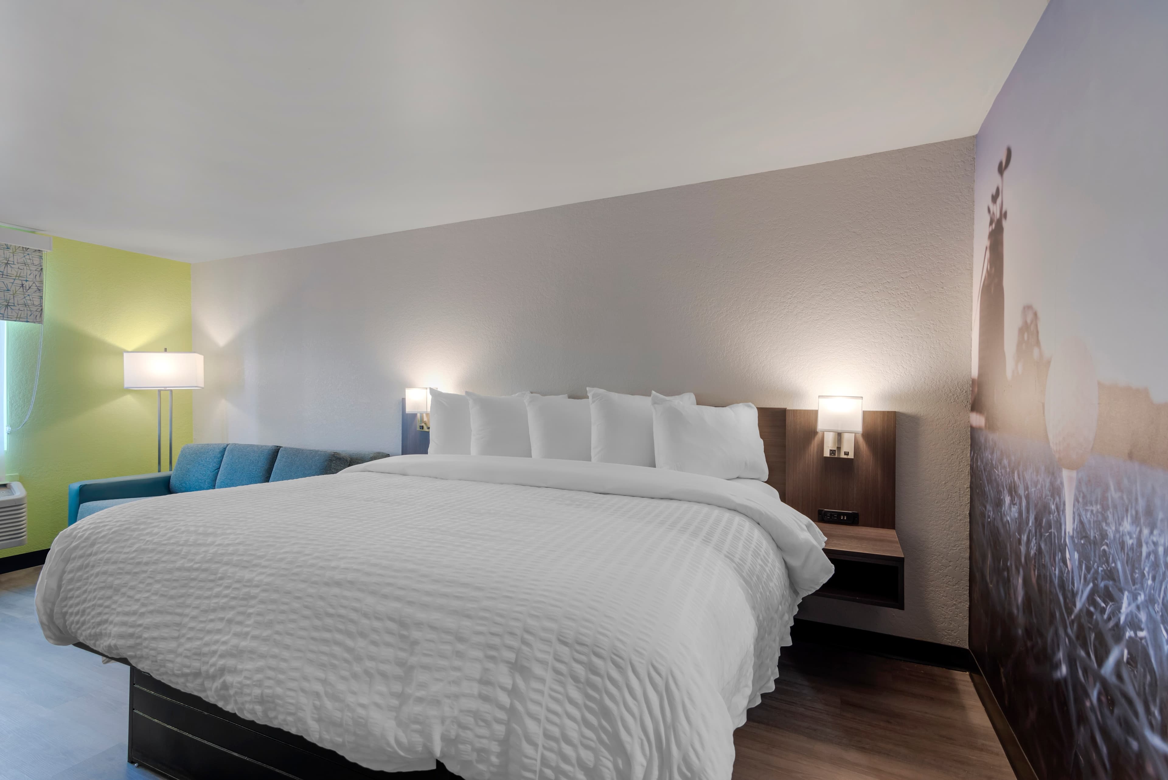 Clarion Pointe McDonough — 18