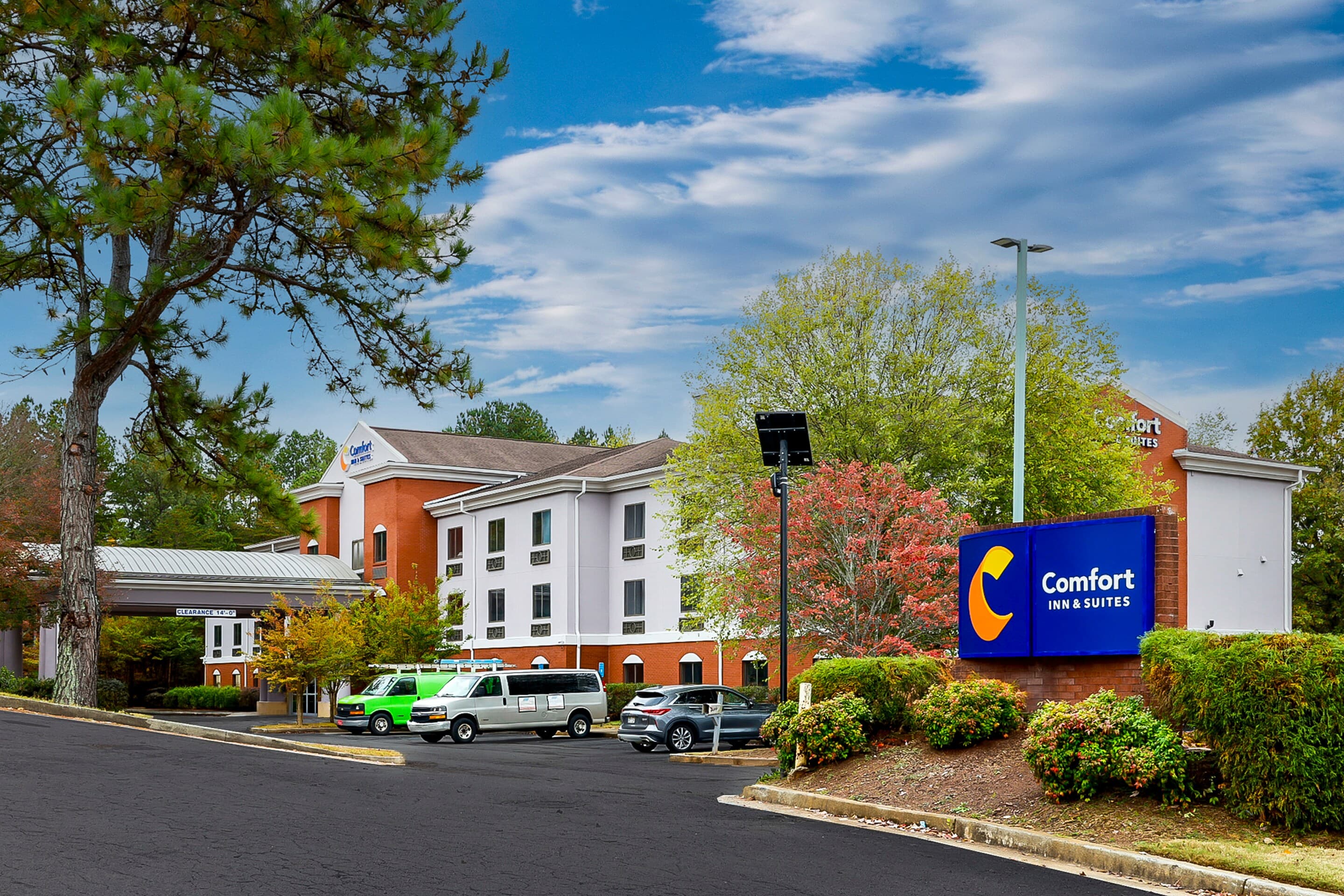 Comfort Inn & Suites Buford near Mall of Georgia - Image 1