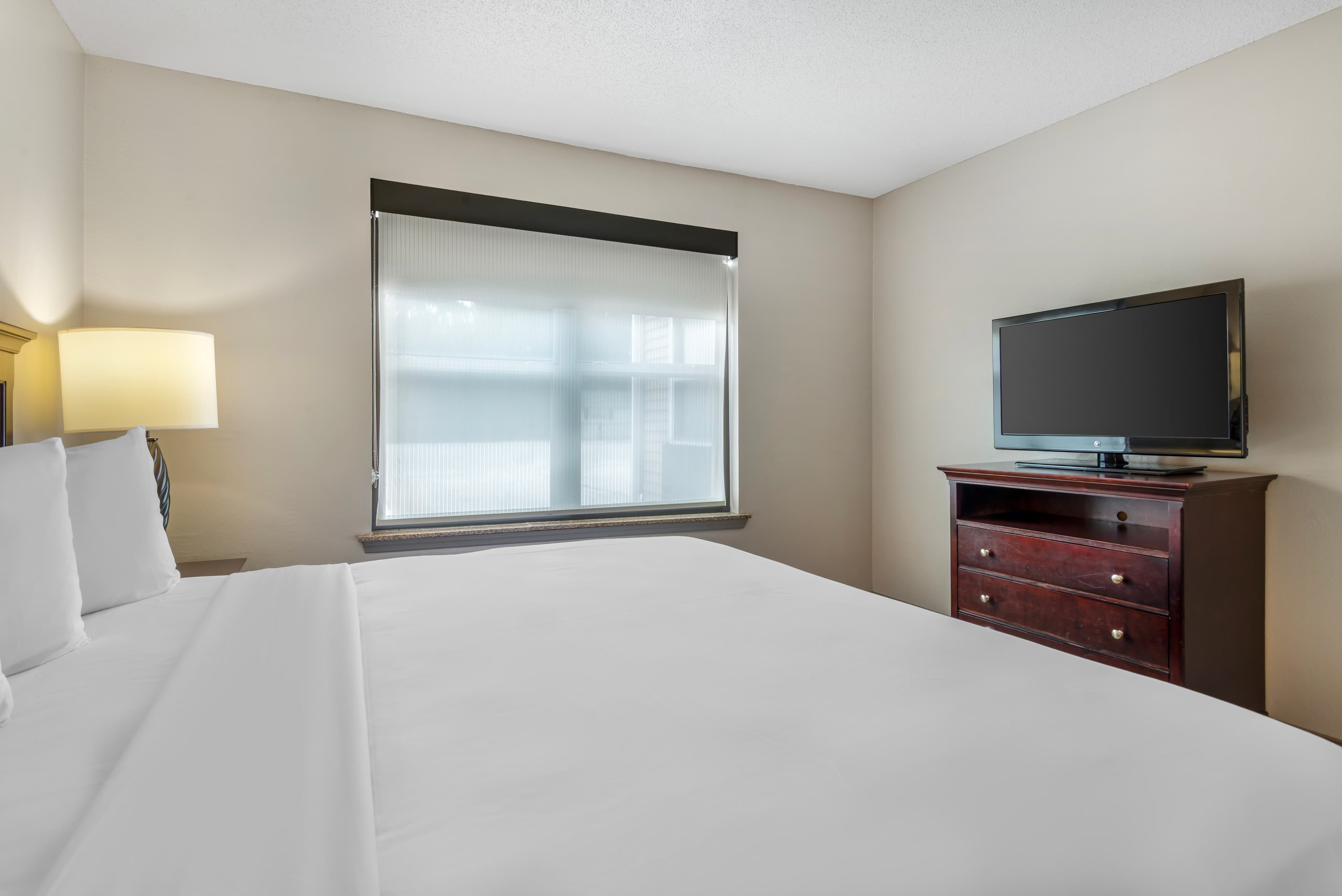 Country Inn & Suites by Radisson, Hiram, GA — 10