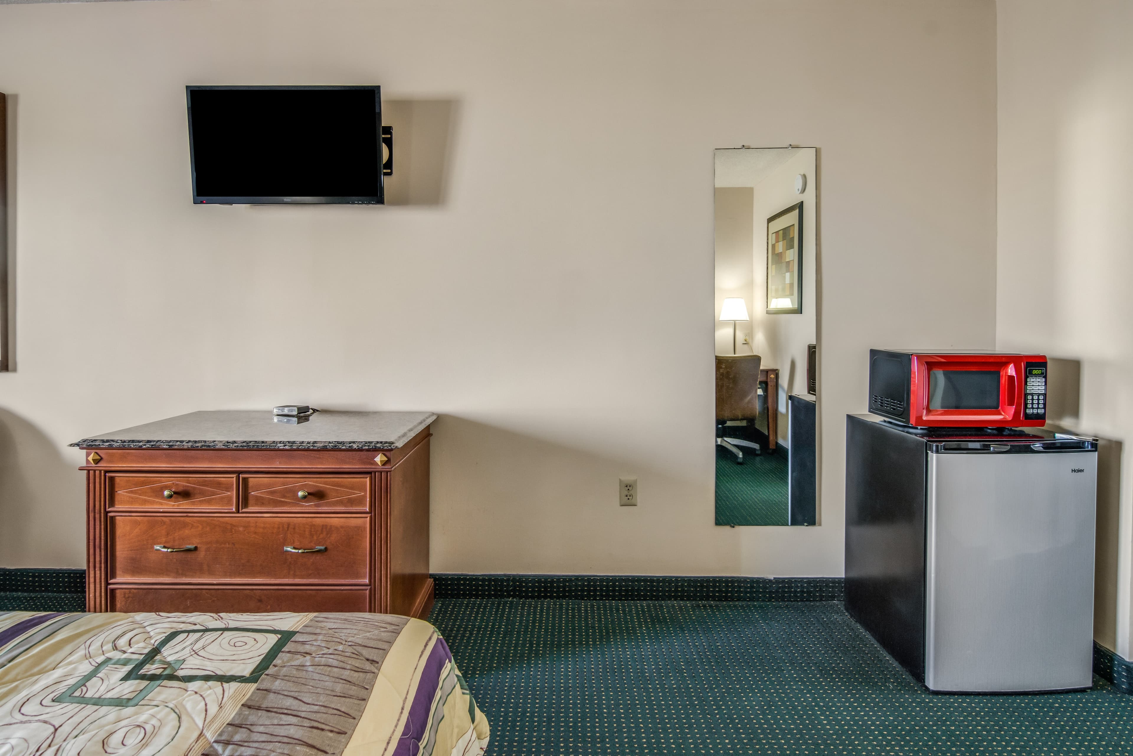 Rodeway Inn & Suites Dublin — 8