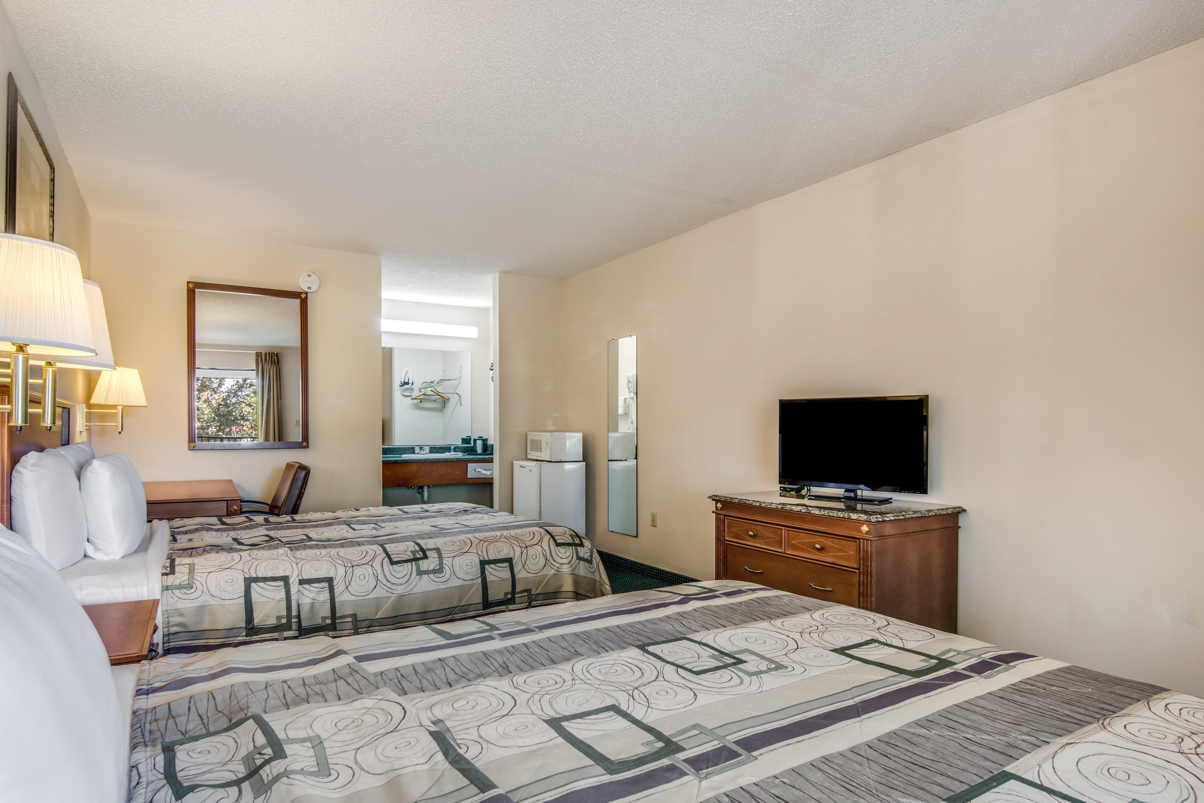 Rodeway Inn & Suites Dublin — 22