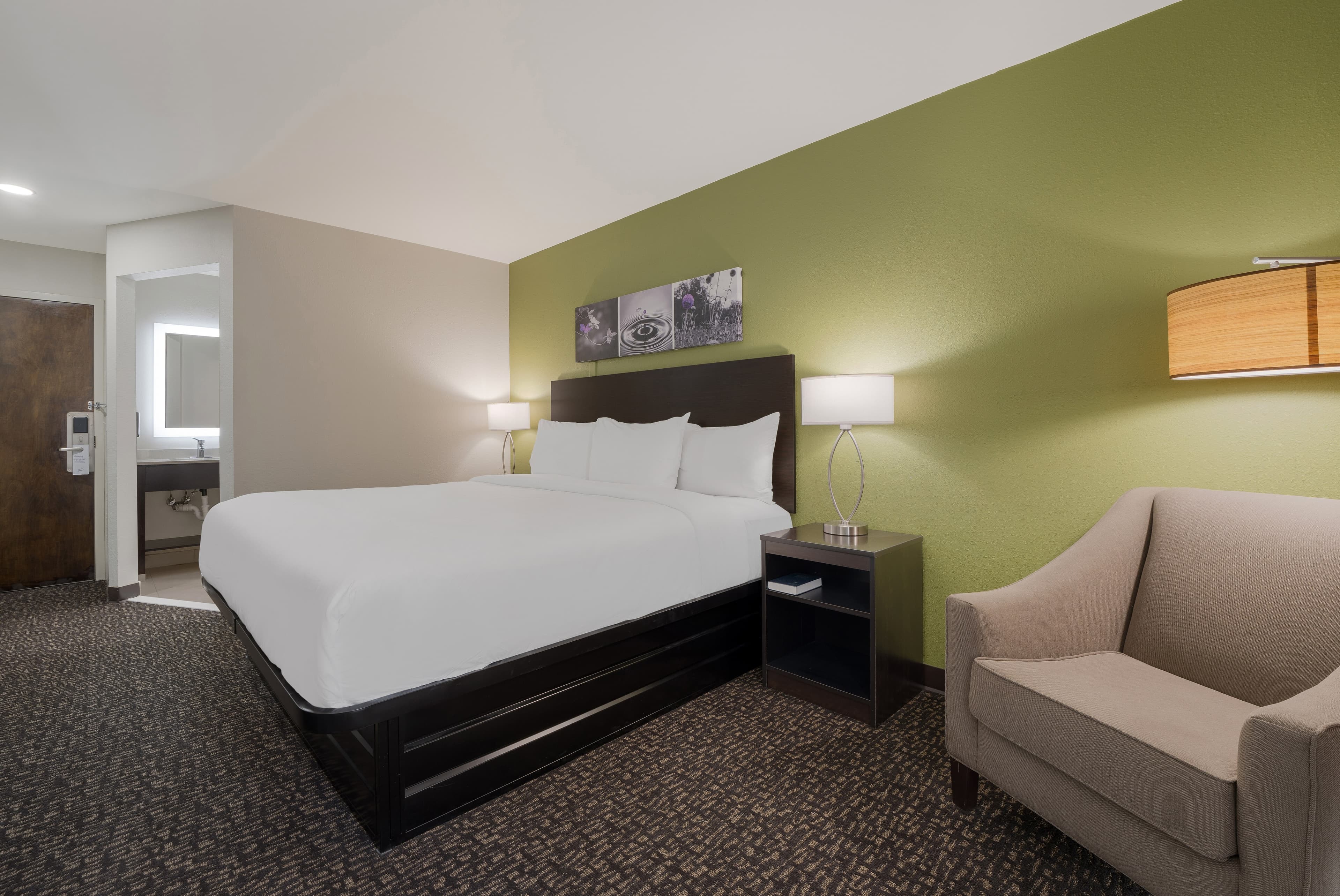Sleep Inn Madison - Image 5