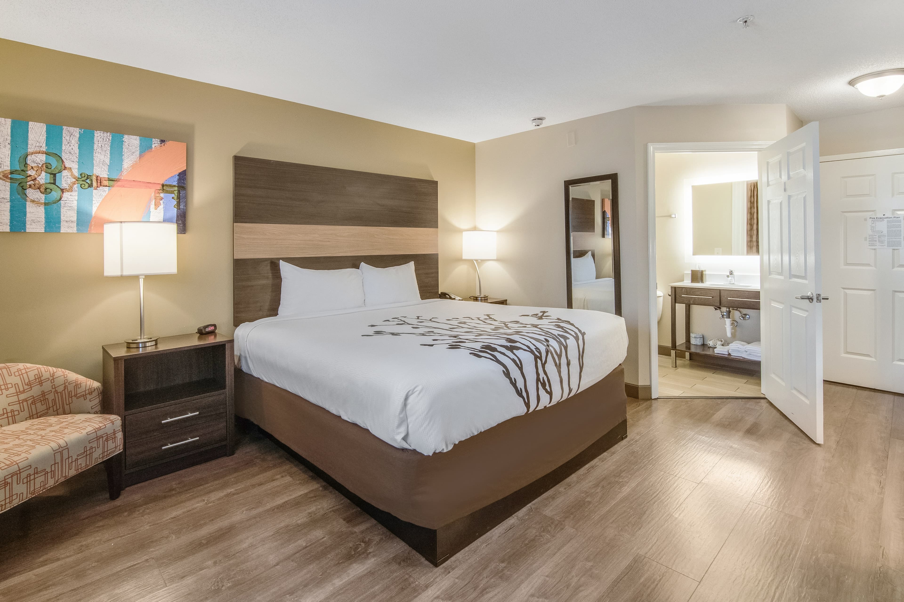 MainStay Suites Columbus near Fort Benning - Image 2