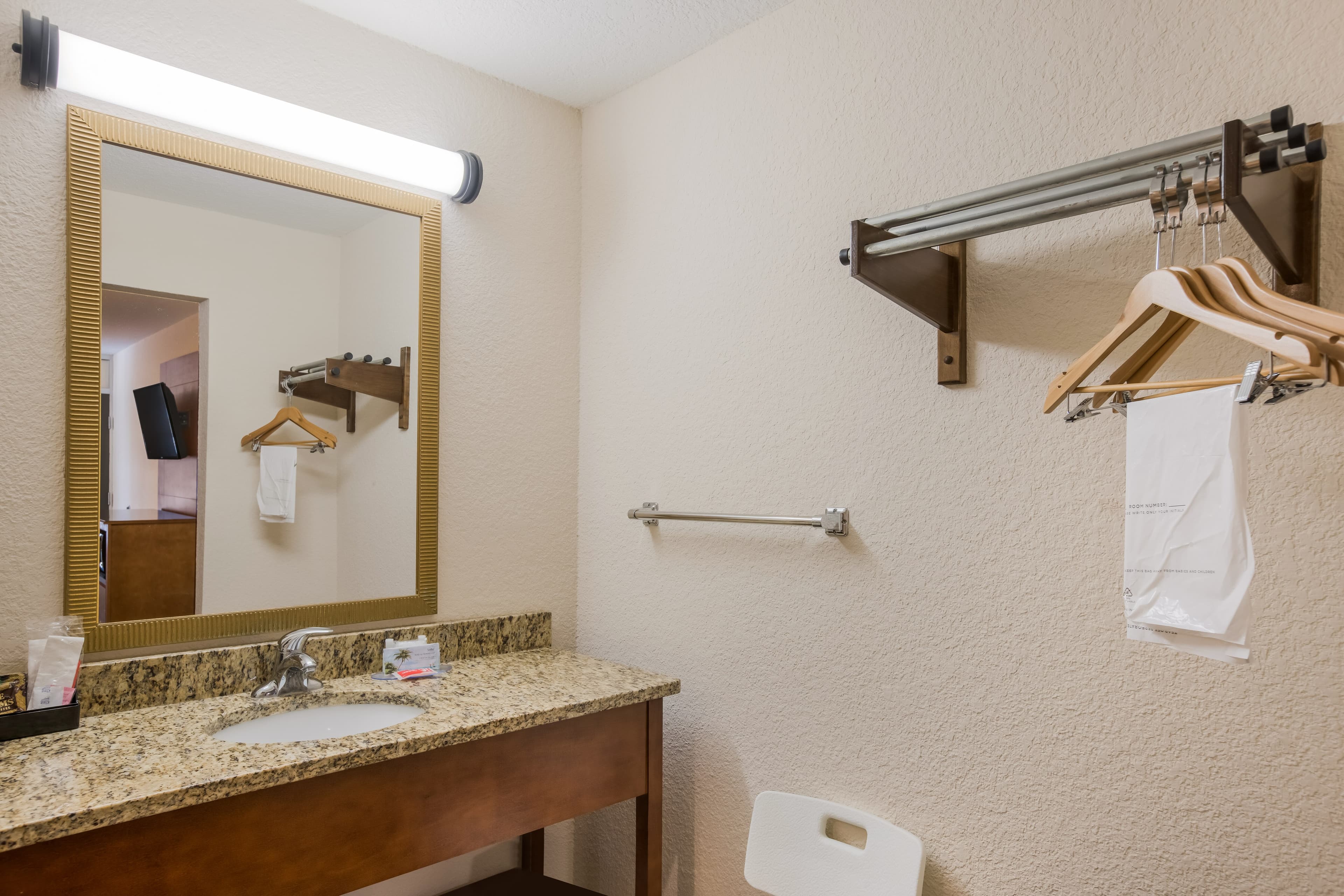 Econo Lodge Vidalia - Image 5
