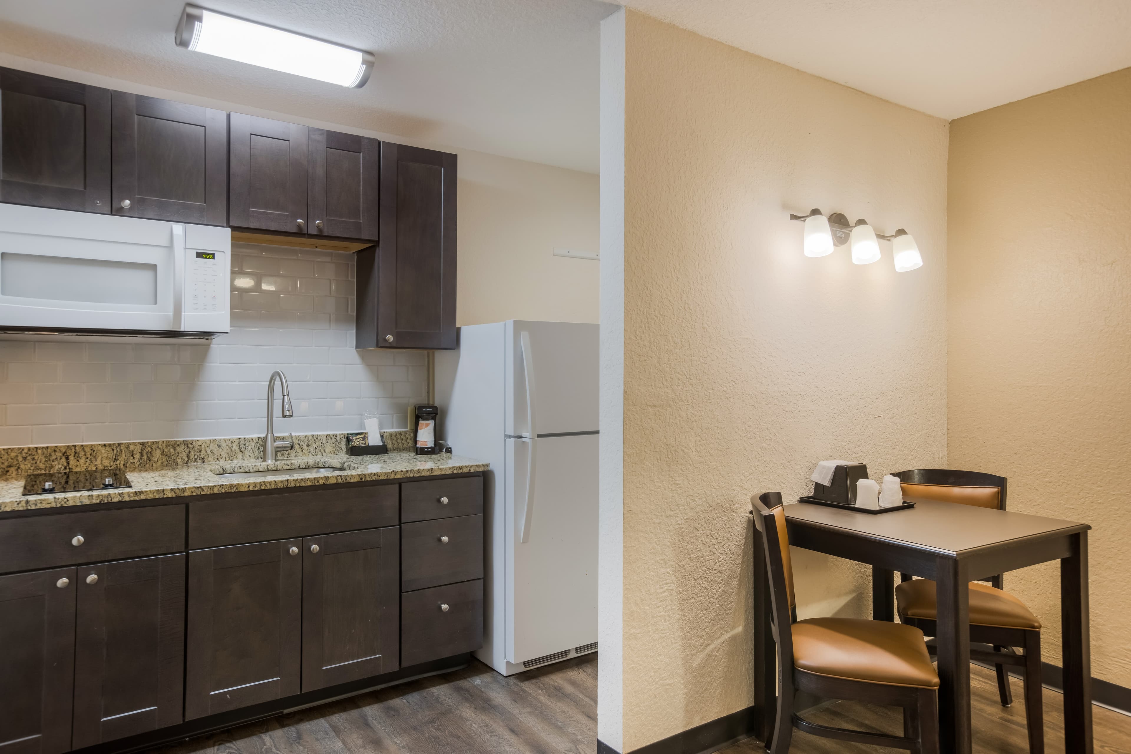 Econo Lodge Vidalia — 23