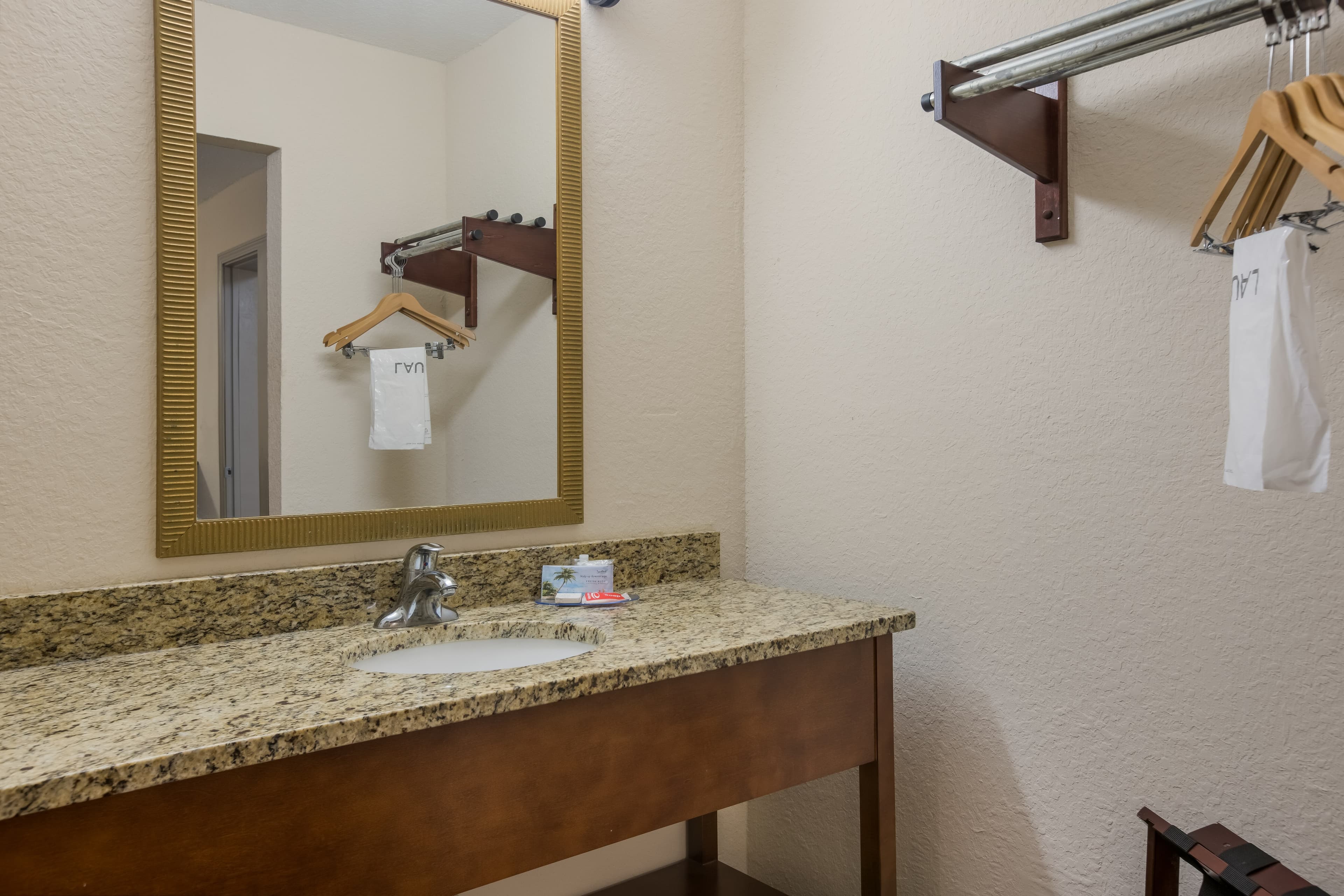 Econo Lodge Vidalia — 24