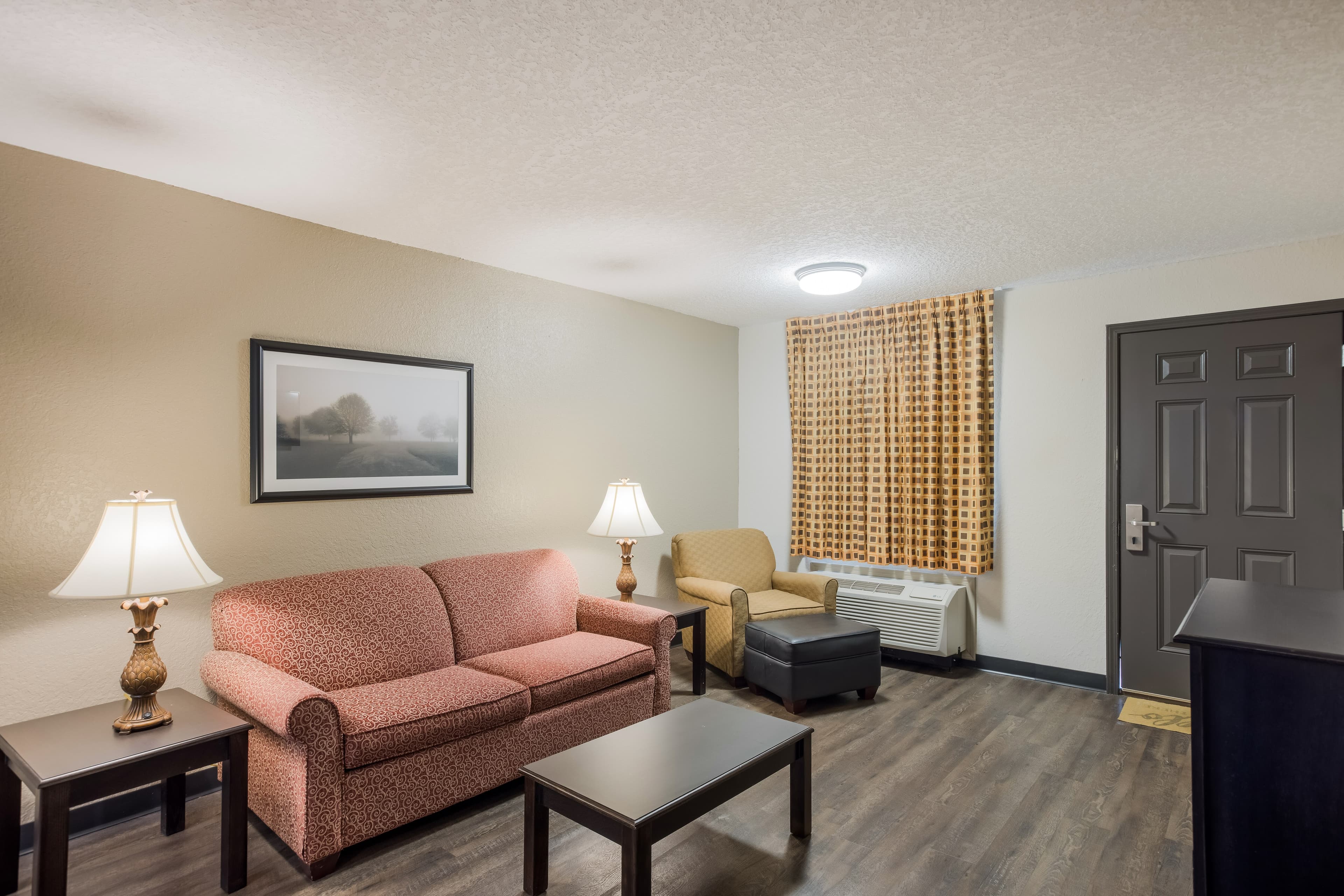 Econo Lodge Vidalia — 18