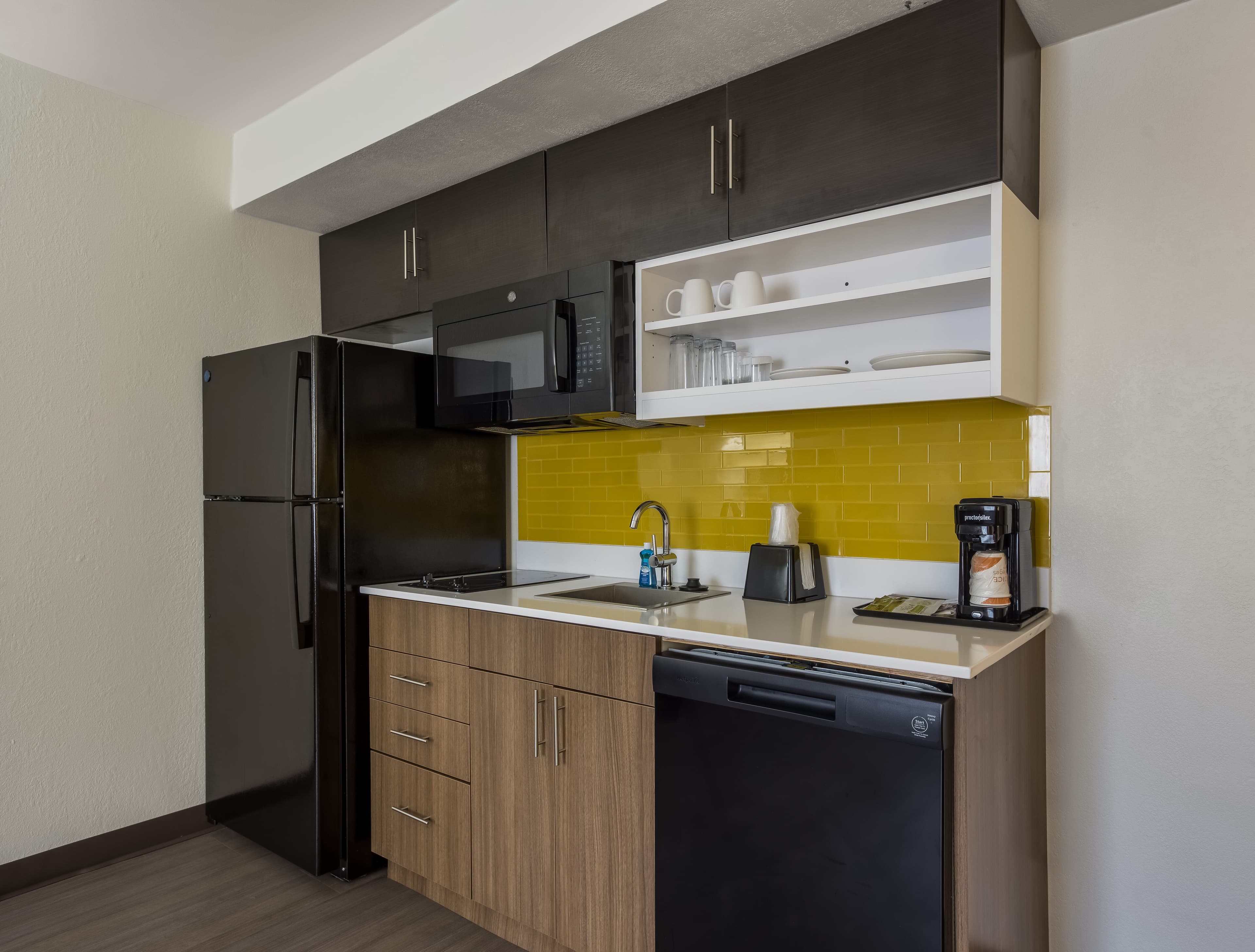 MainStay Suites Savannah Midtown - Image 1