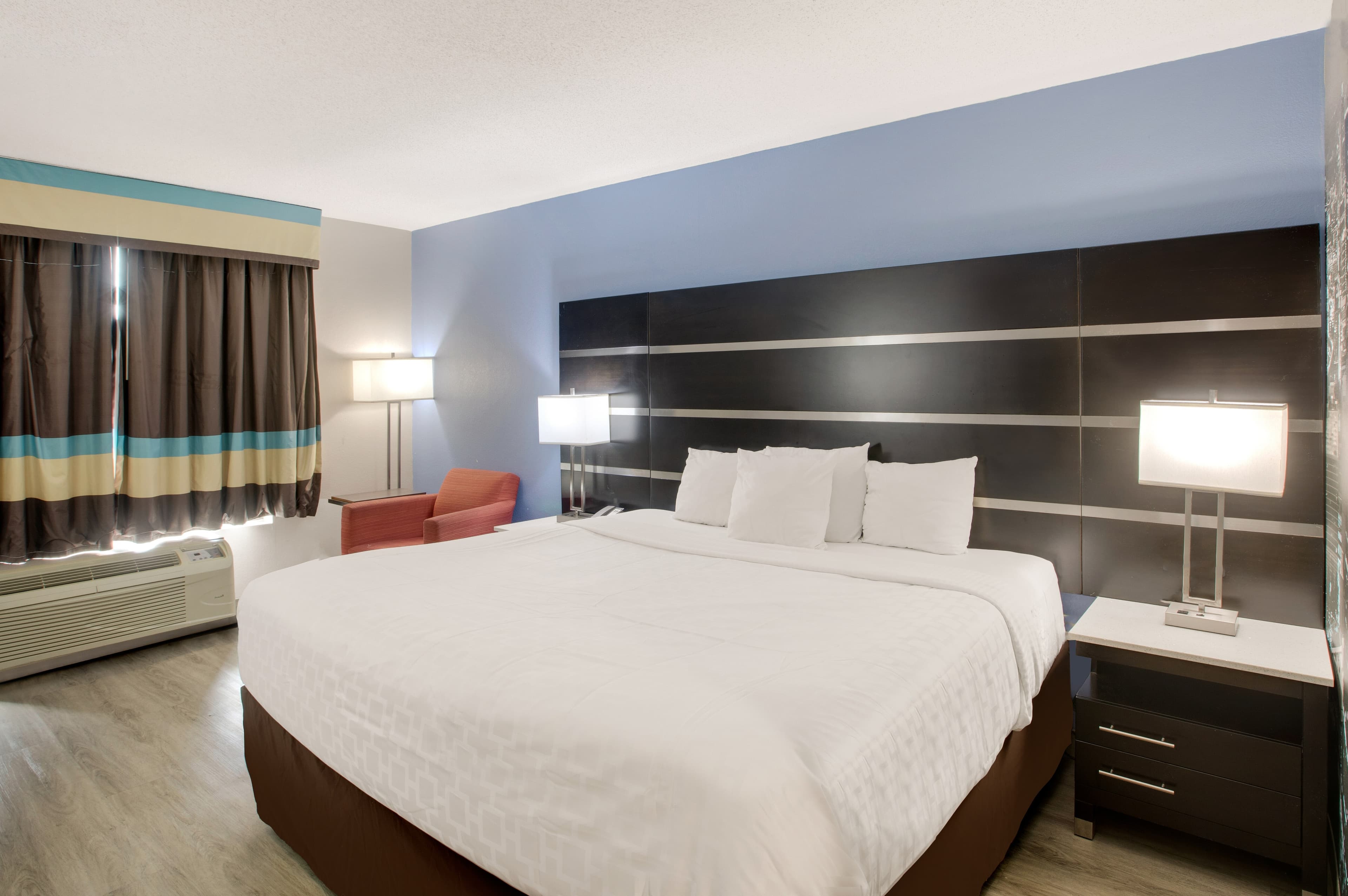 Clarion Pointe Atlanta Airport College Park - Image 2