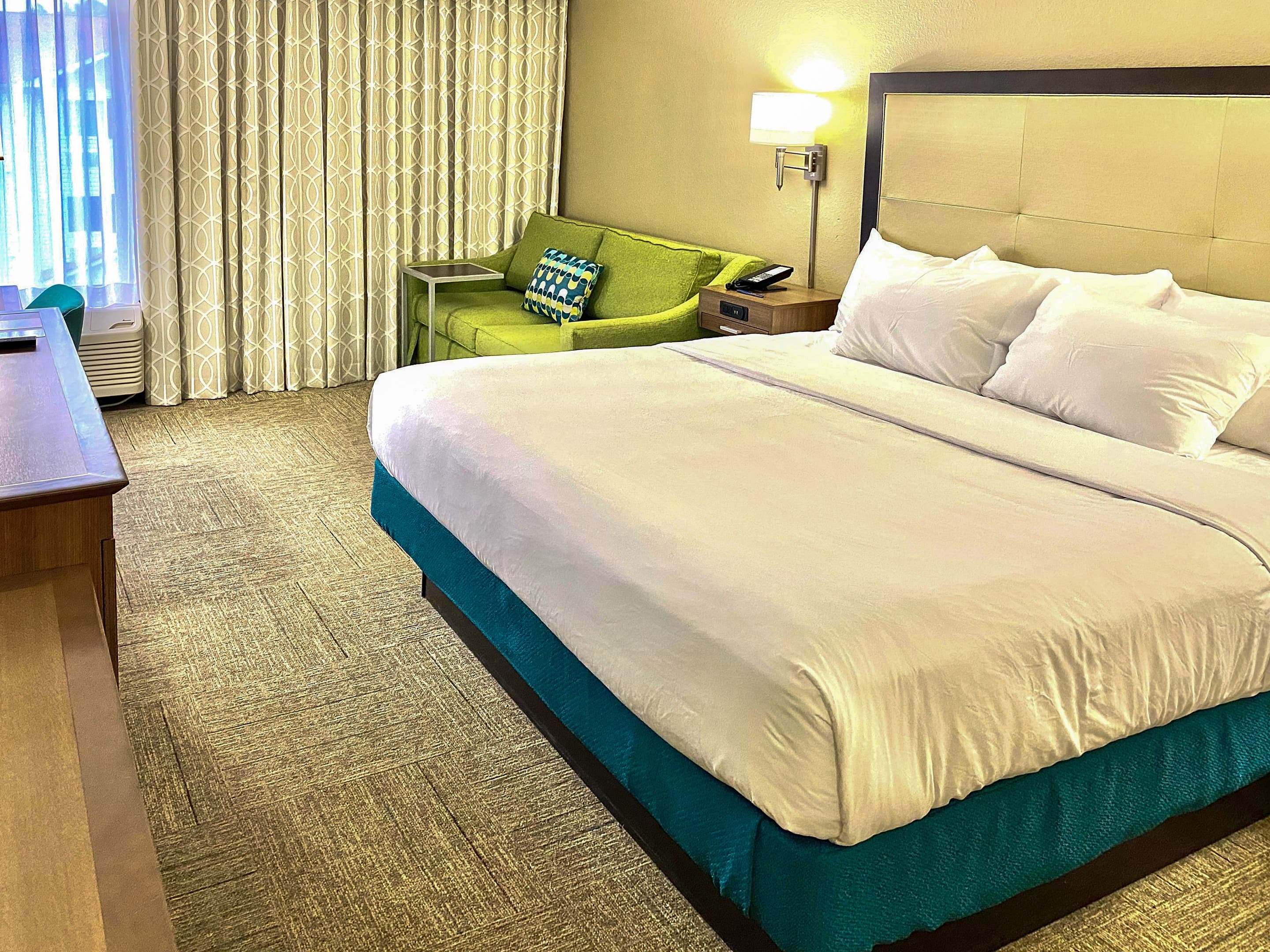 Comfort Inn Darien - North Brunswick - Image 4