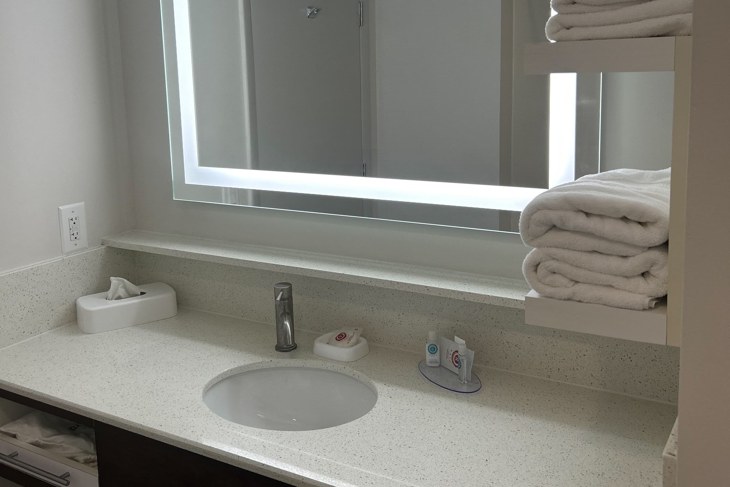 Comfort Inn Darien - North Brunswick — 16