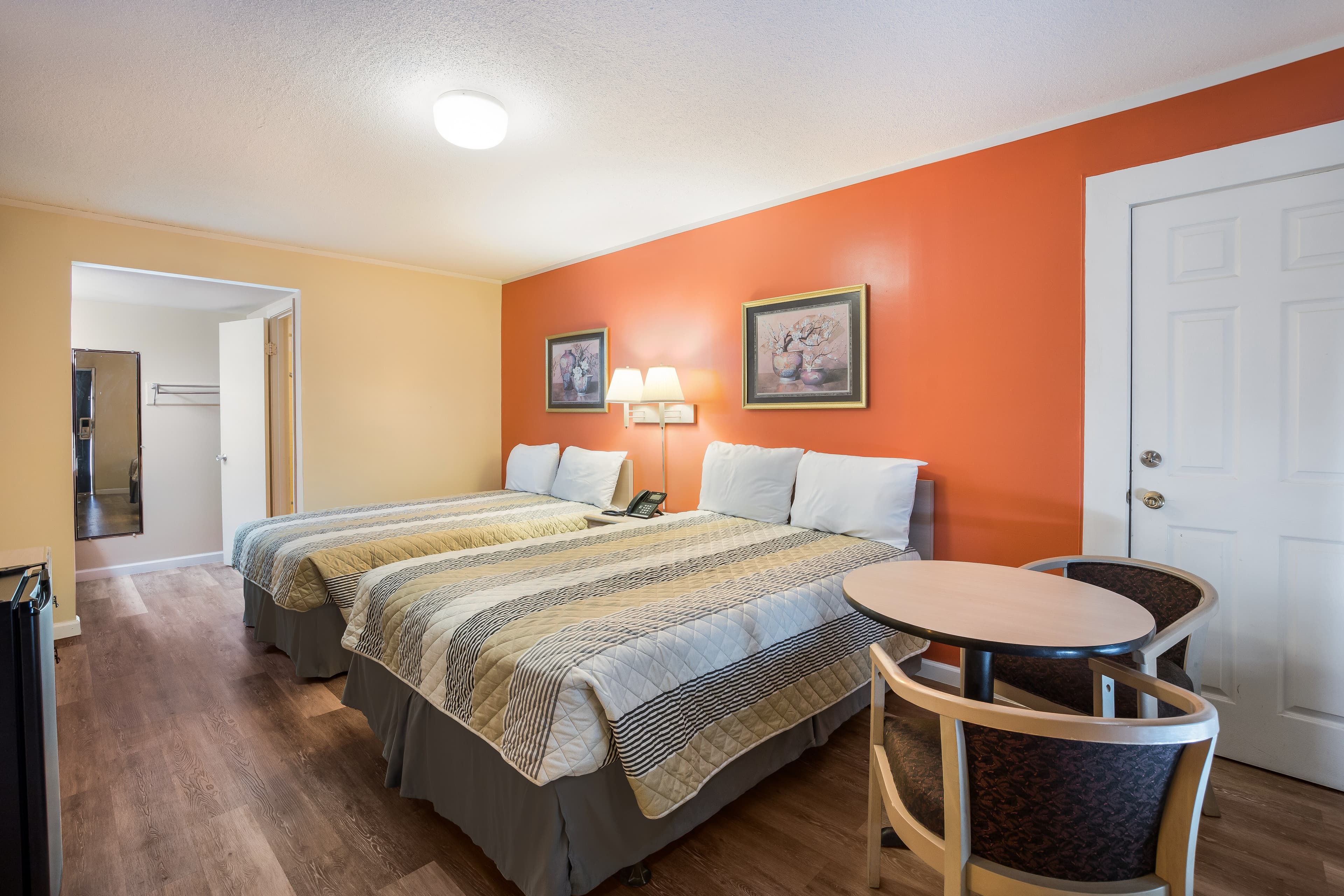 Rodeway Inn Cecil - Image 2