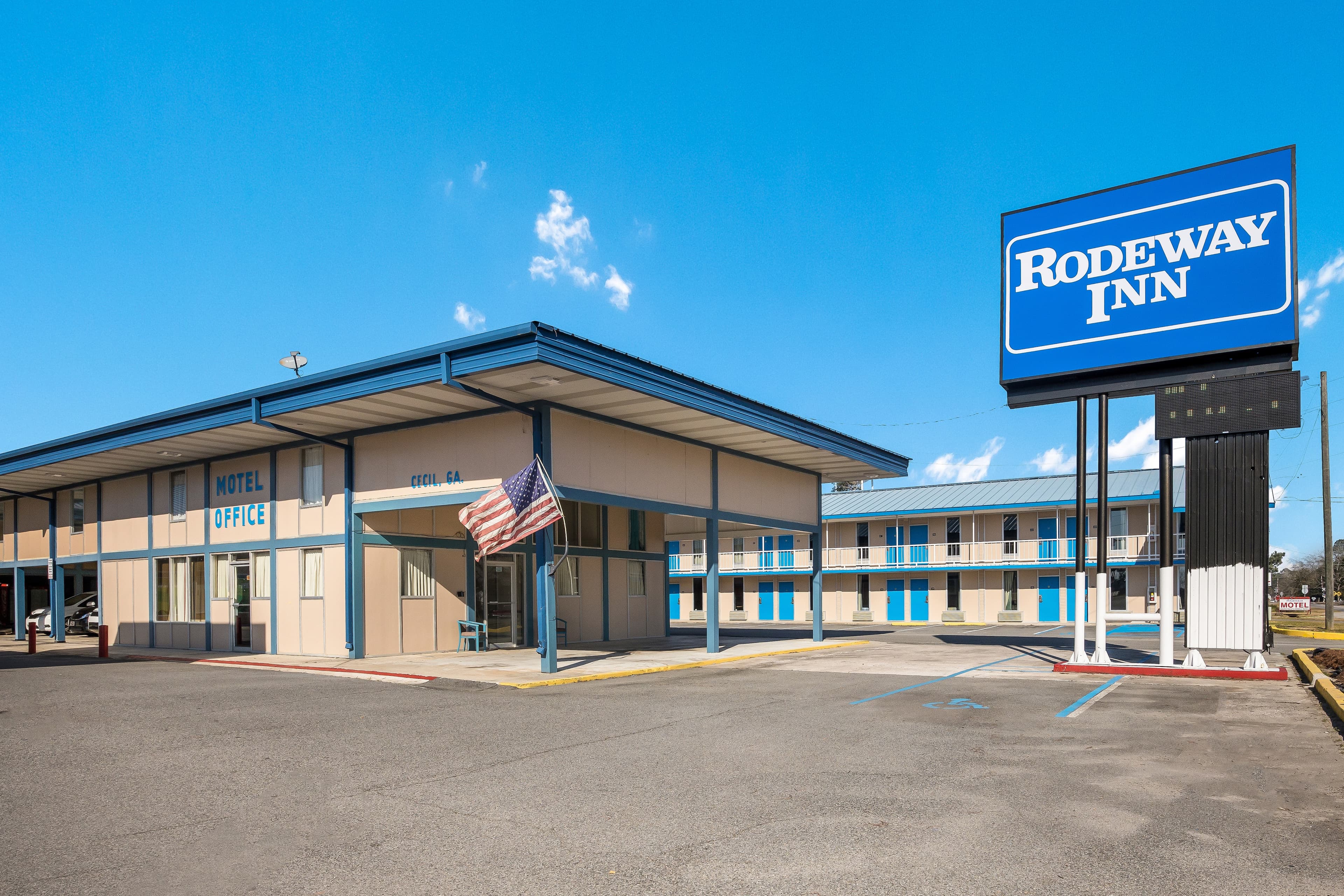 Rodeway Inn Cecil - Image 1