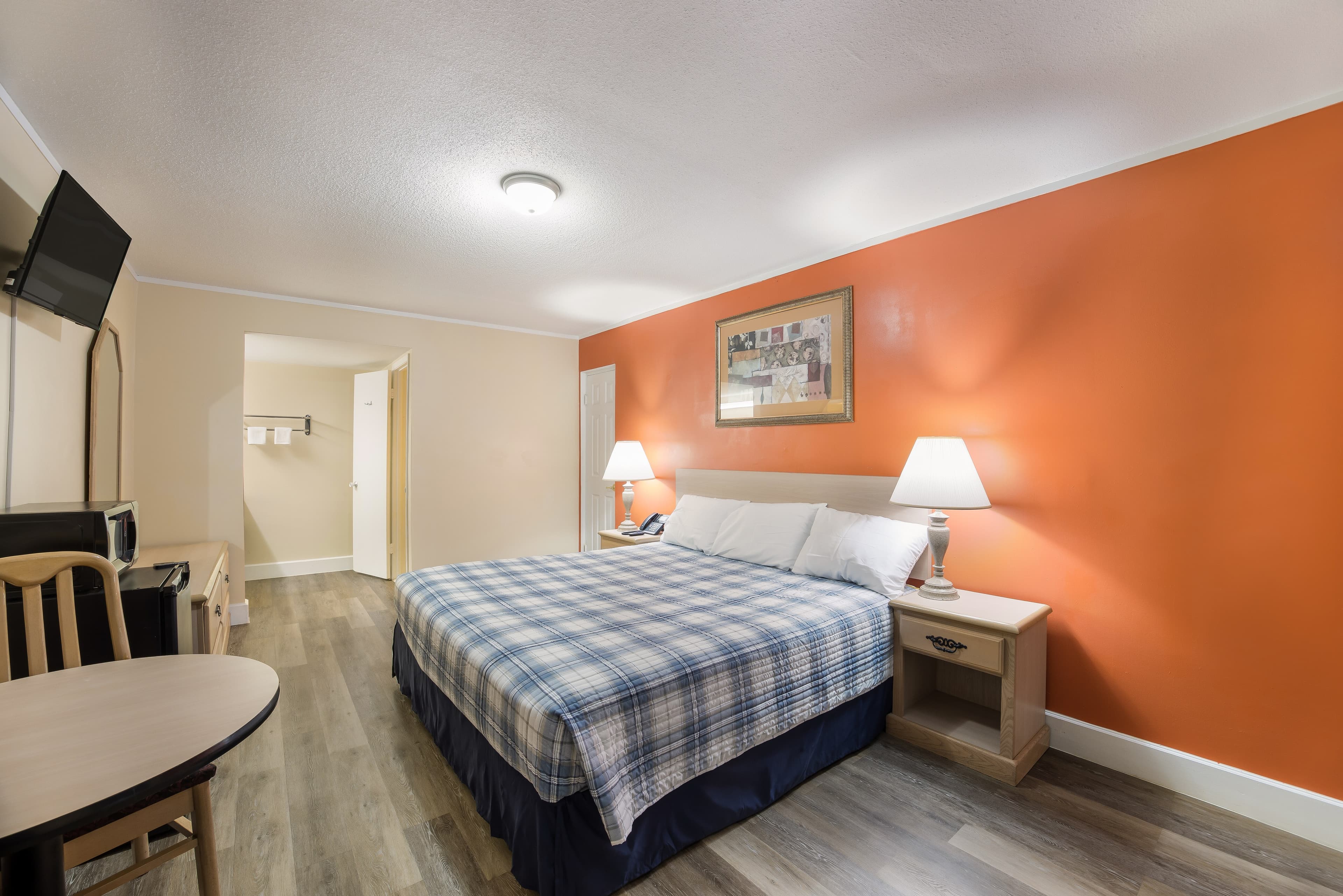 Rodeway Inn Cecil — 20