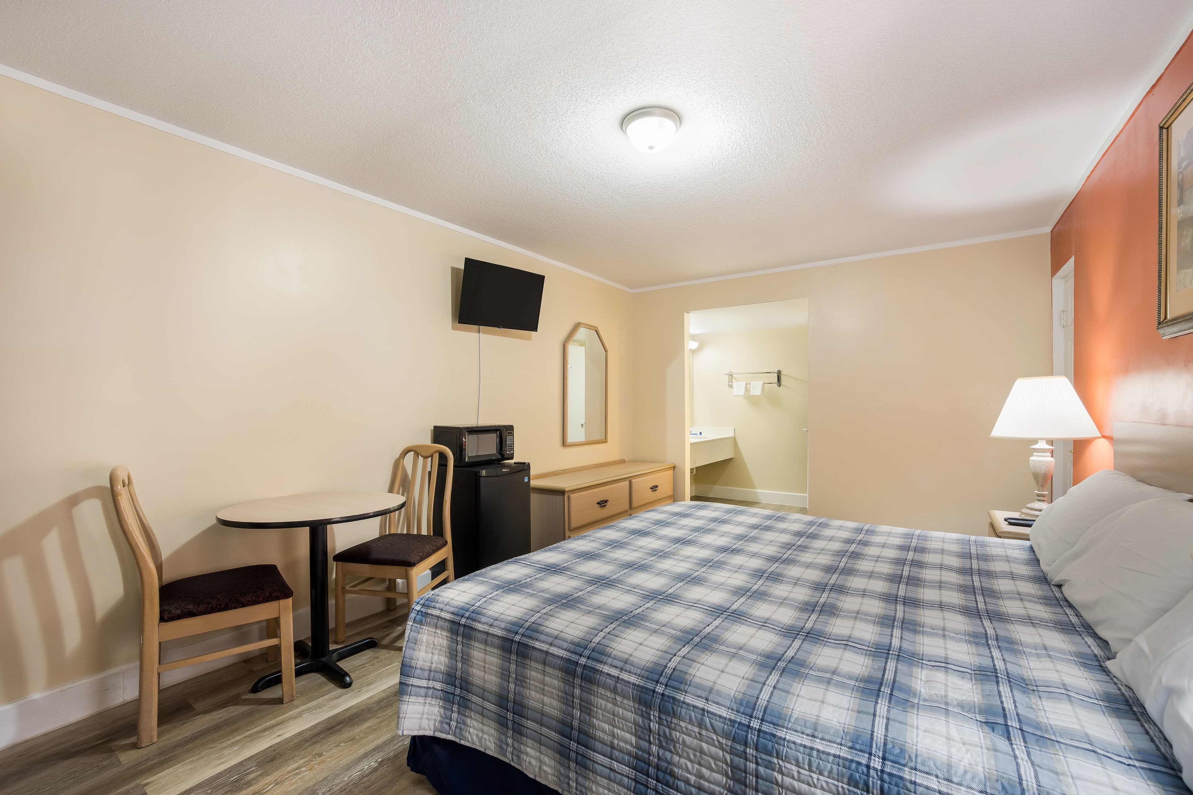 Rodeway Inn Cecil — 21