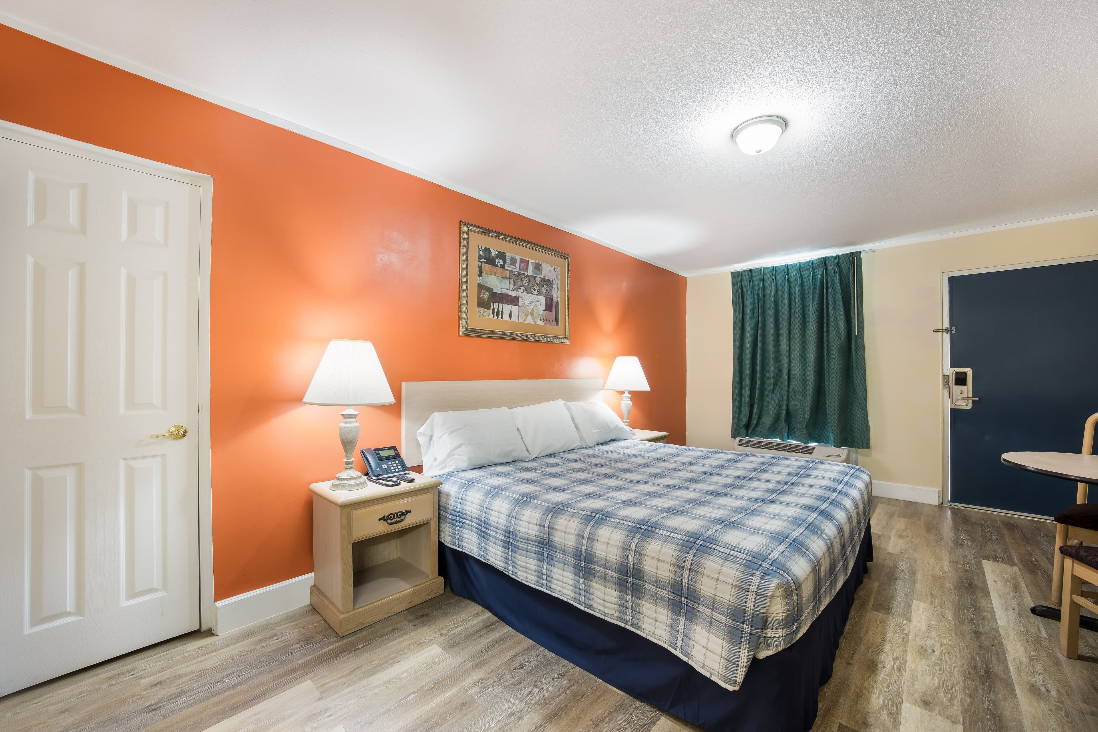 Rodeway Inn Cecil — 22