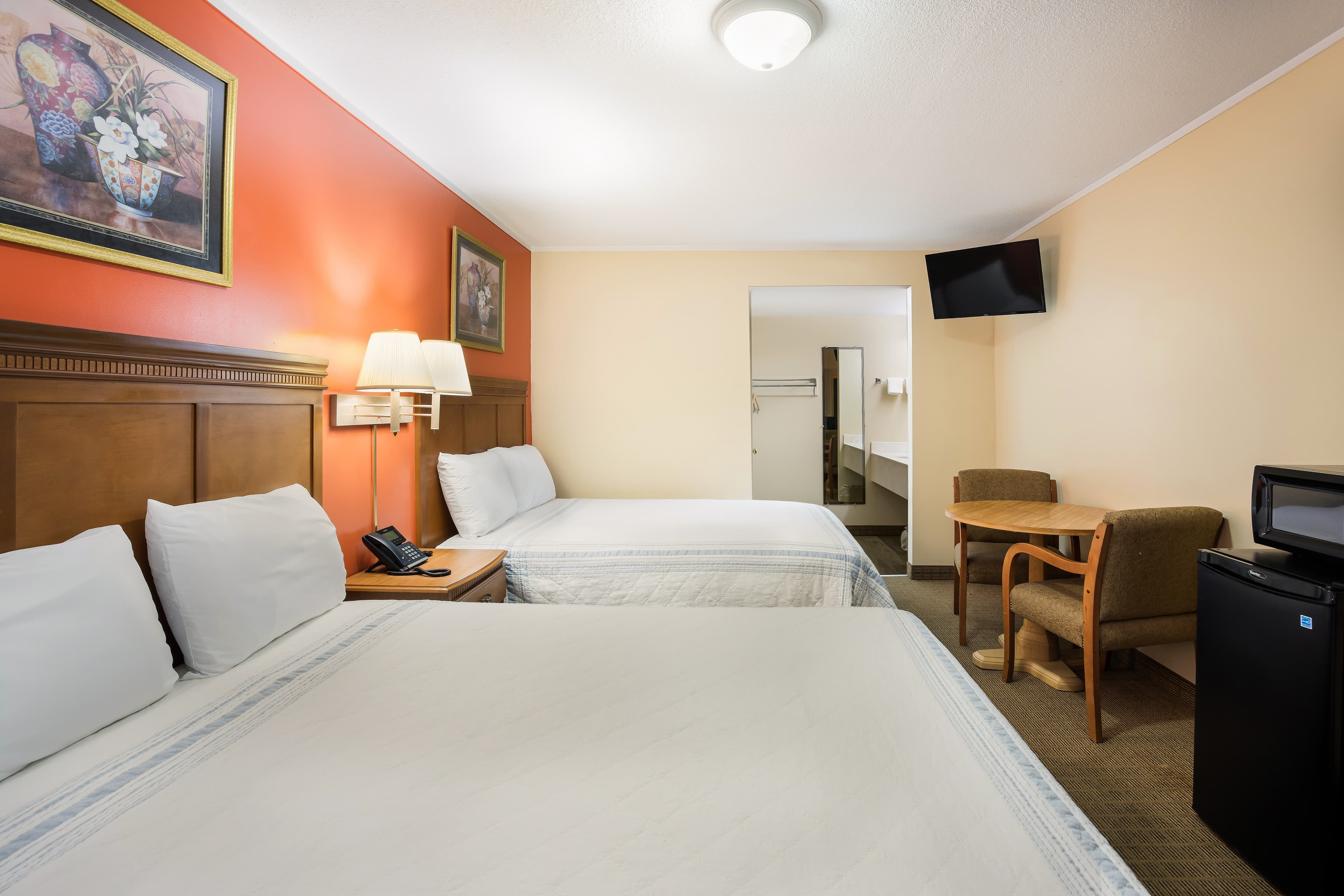 Rodeway Inn Cecil — 48