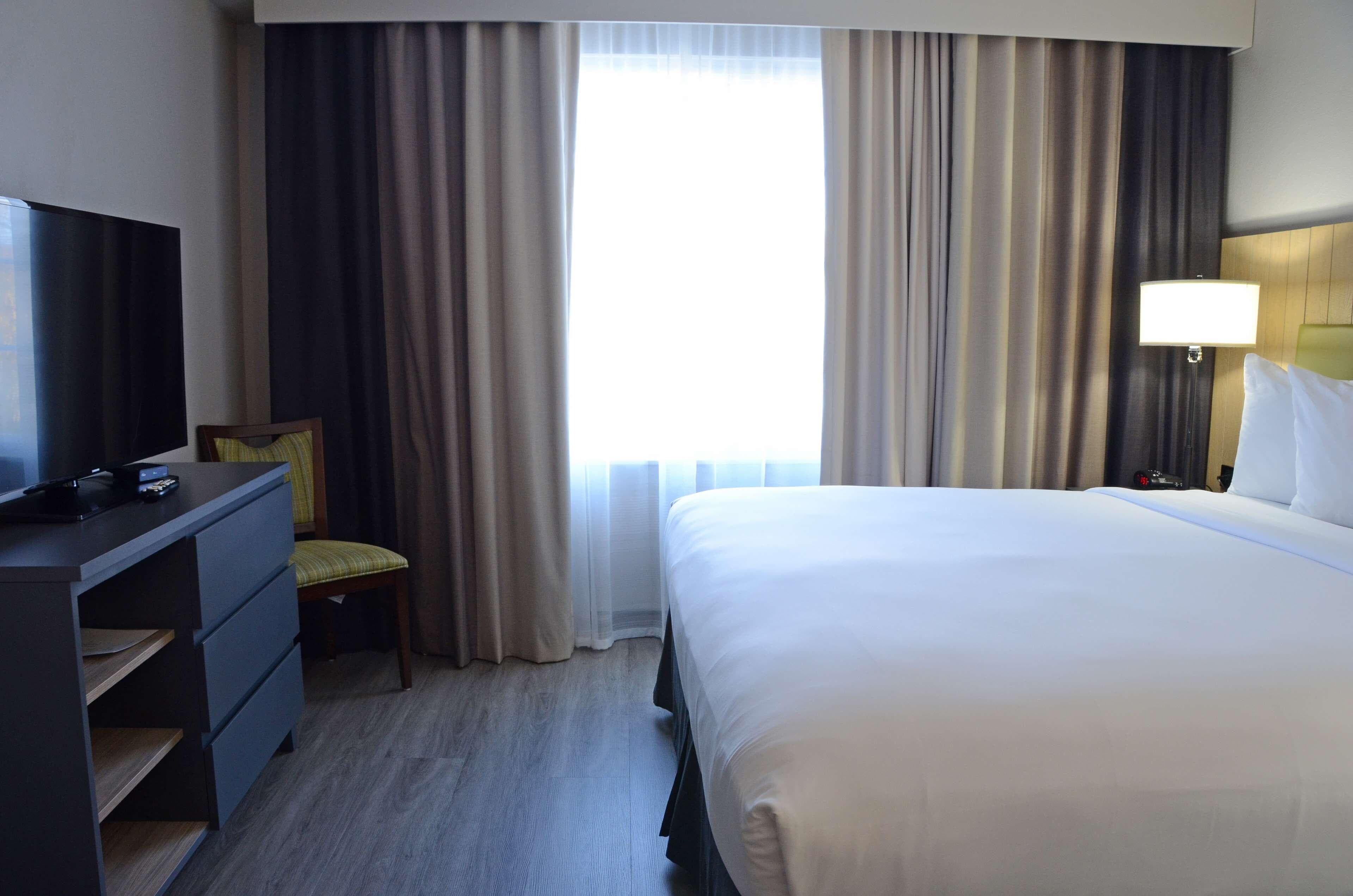 Country Inn & Suites by Radisson, Buford at Mall of Georgia, GA — 6