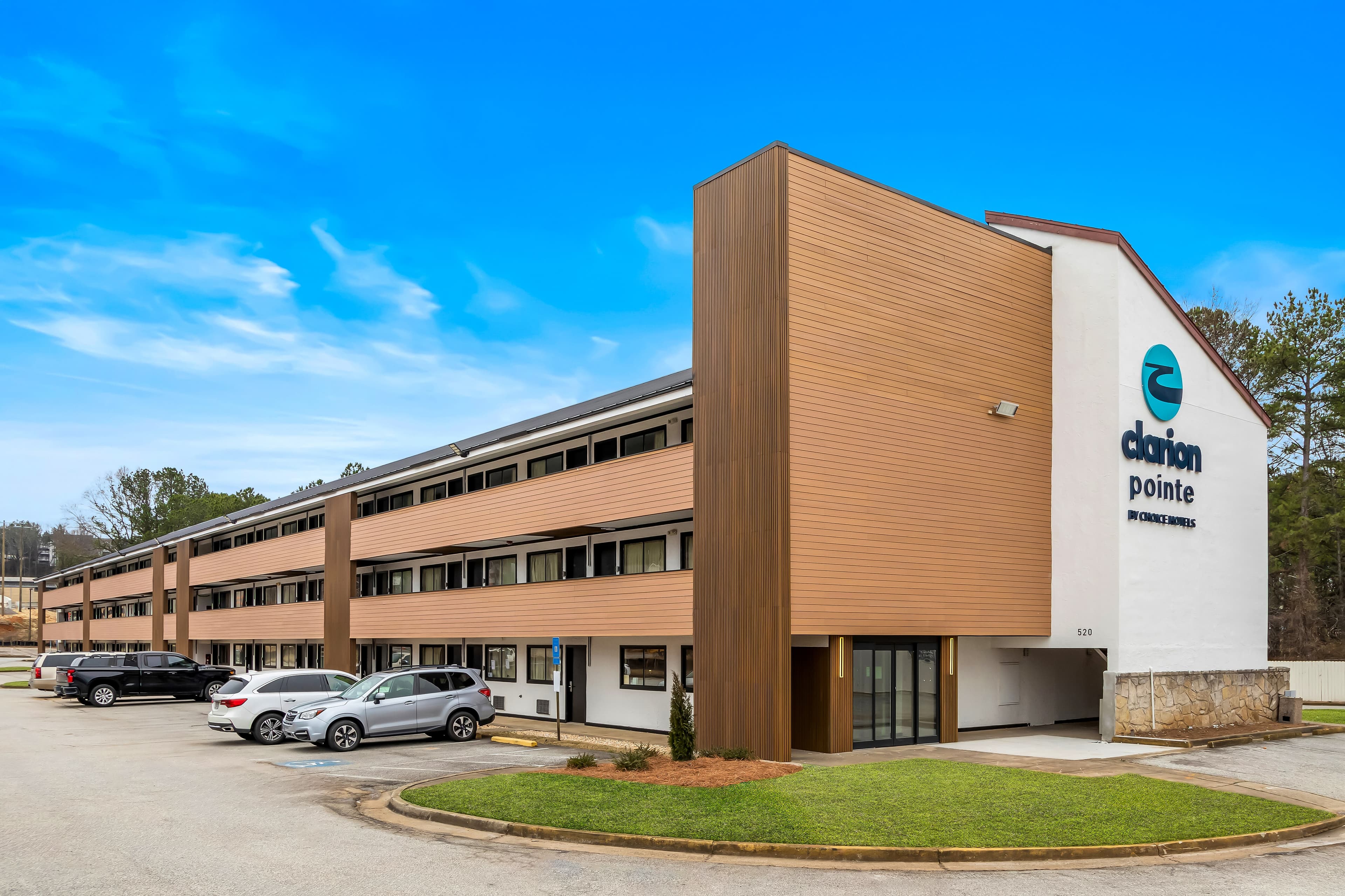 Clarion Pointe Kennesaw Town Center - Image 1