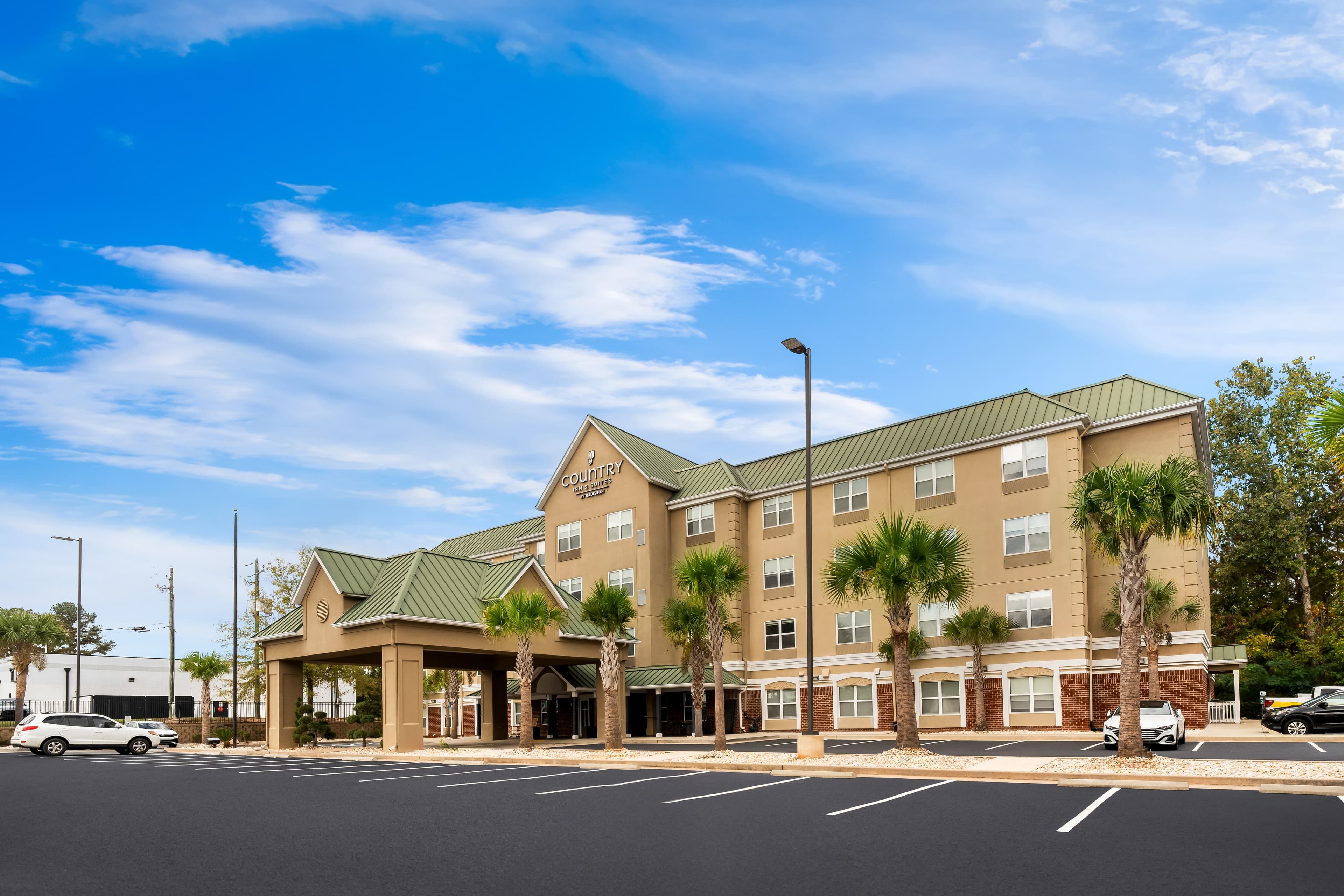 Country Inn & Suites by Radisson, Macon North, GA - Image 1