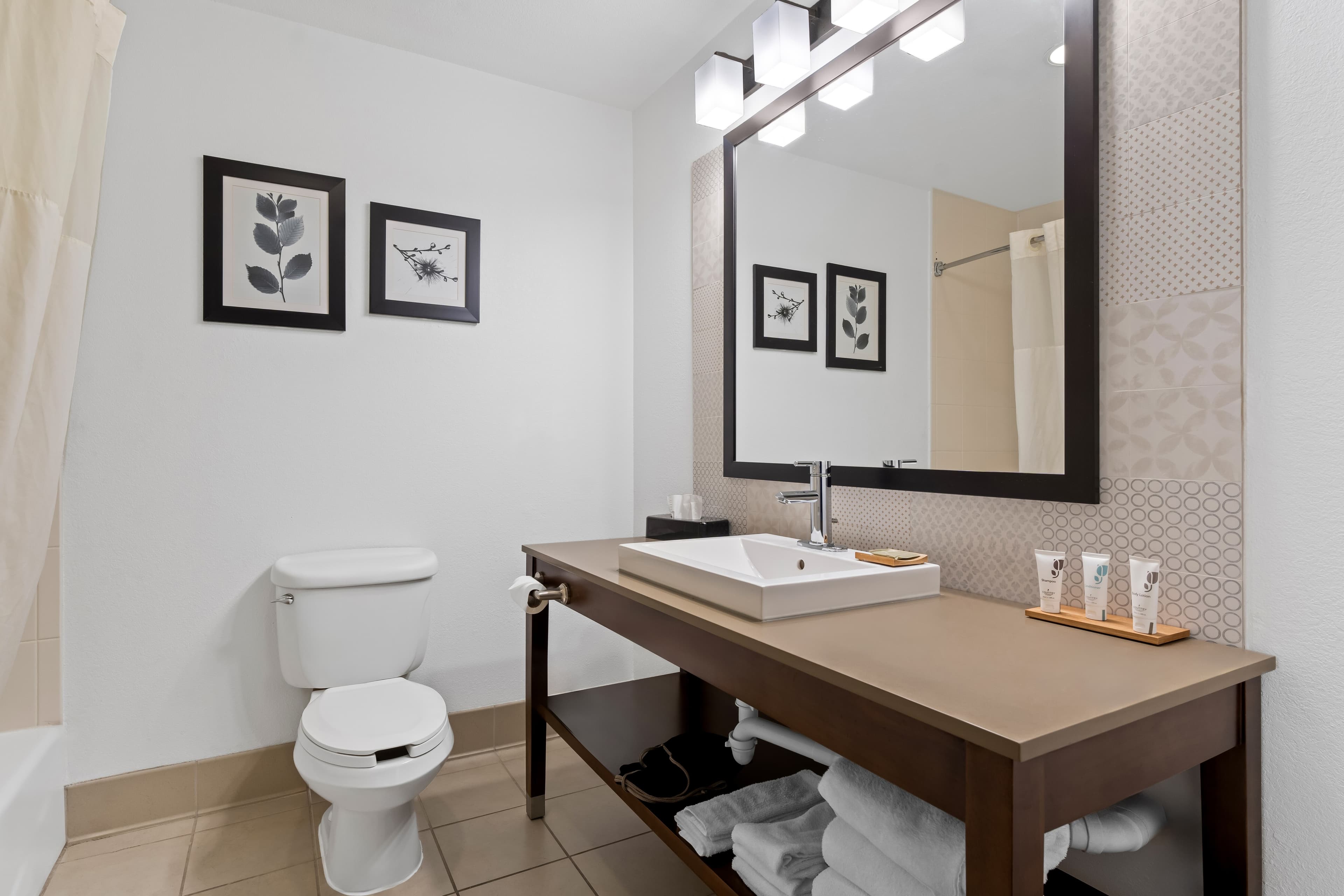 Country Inn & Suites by Radisson, Macon North, GA — 19