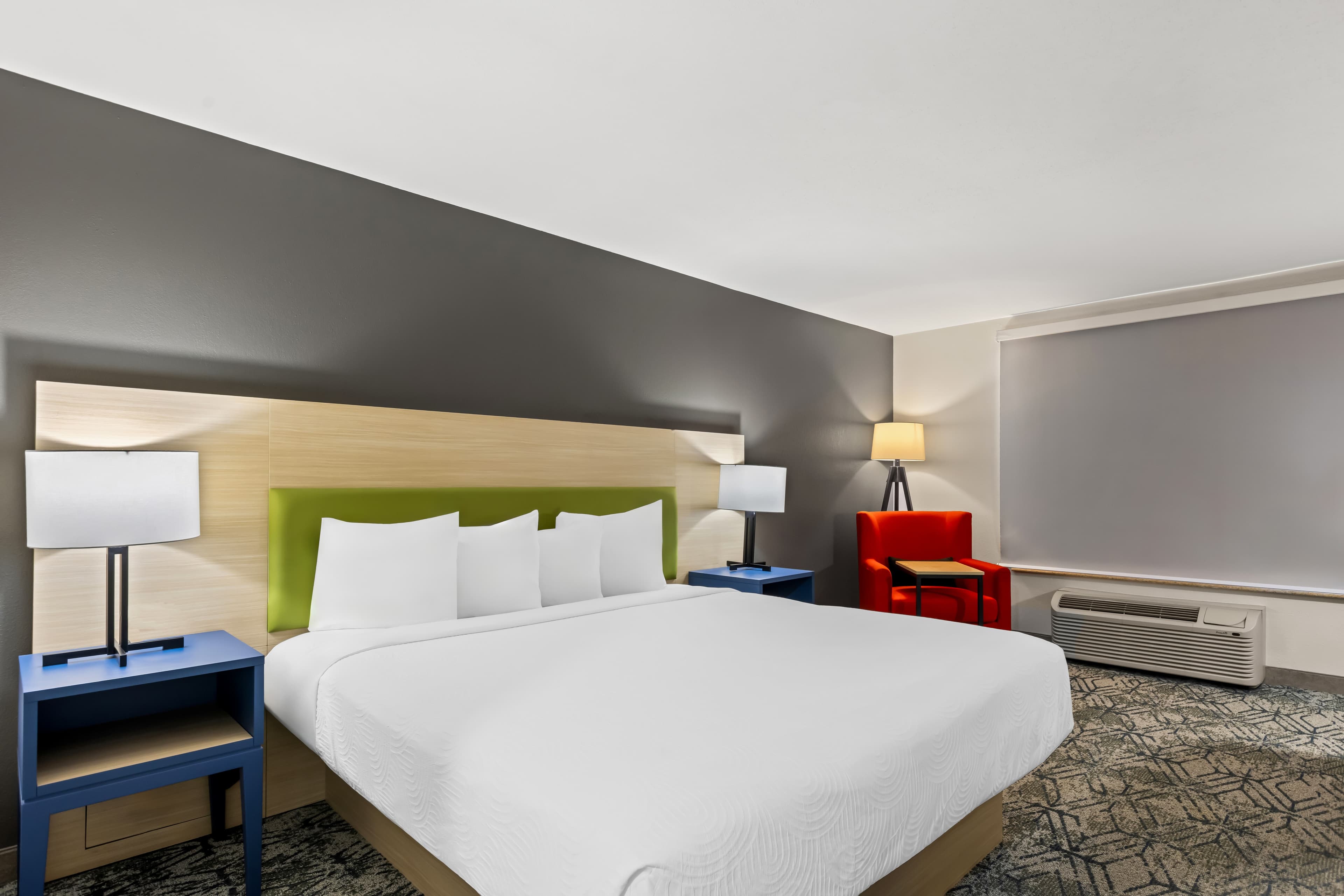 Country Inn & Suites by Radisson, Savannah I-95 North, GA - Image 4
