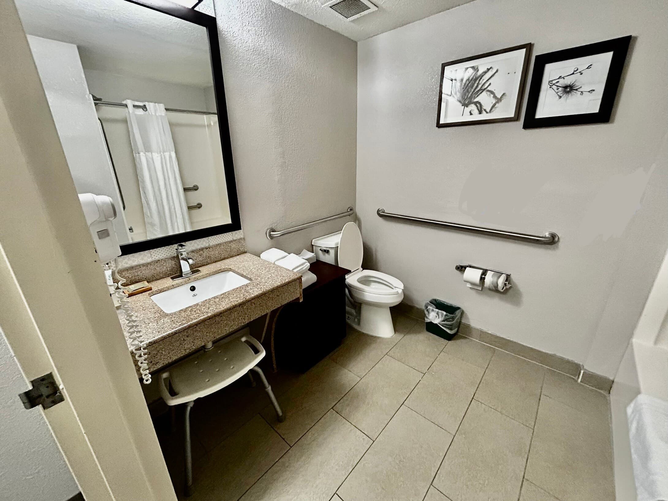 Country Inn & Suites by Radisson, Columbus, GA — 10