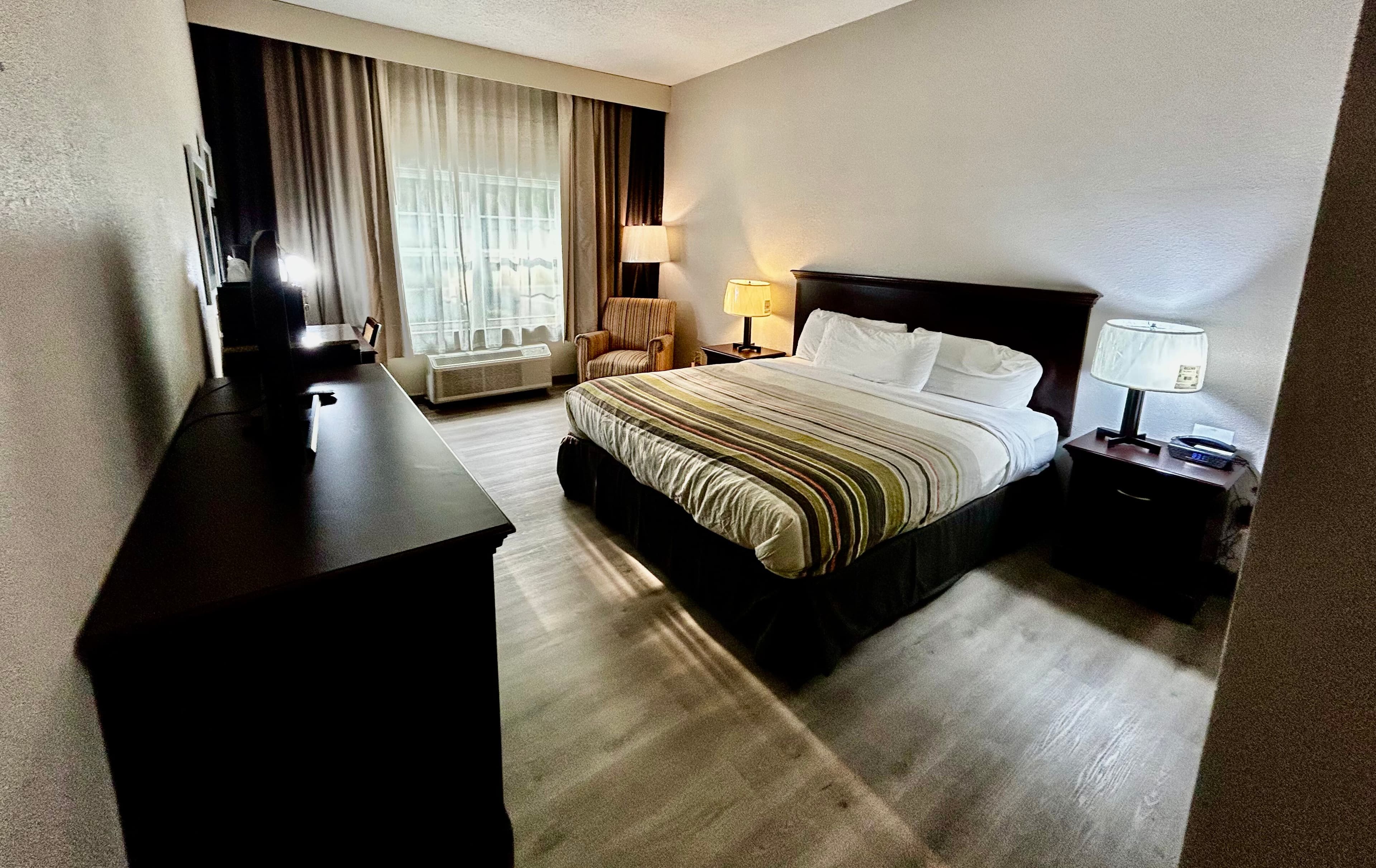 Country Inn & Suites by Radisson, Columbus, GA — 17