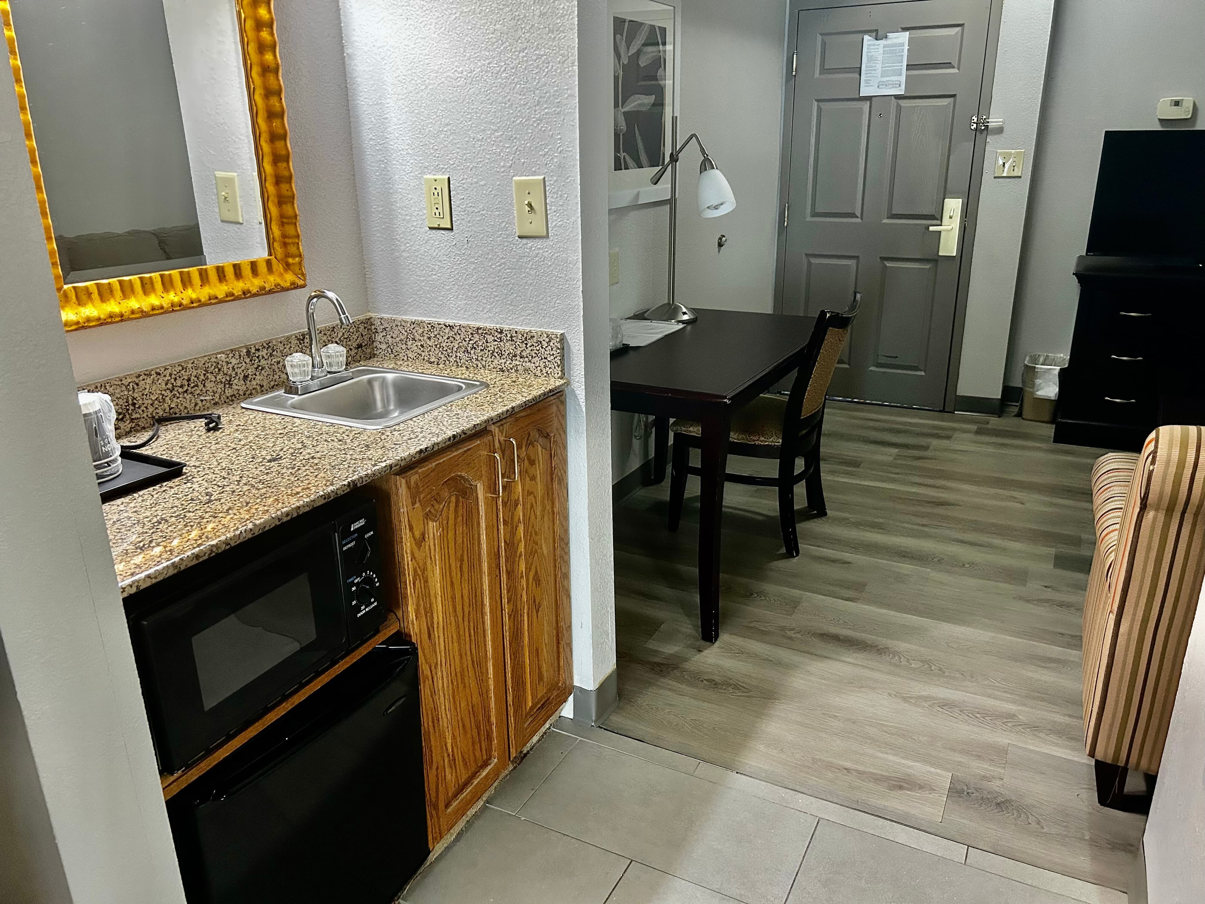 Country Inn & Suites by Radisson, Columbus, GA — 21