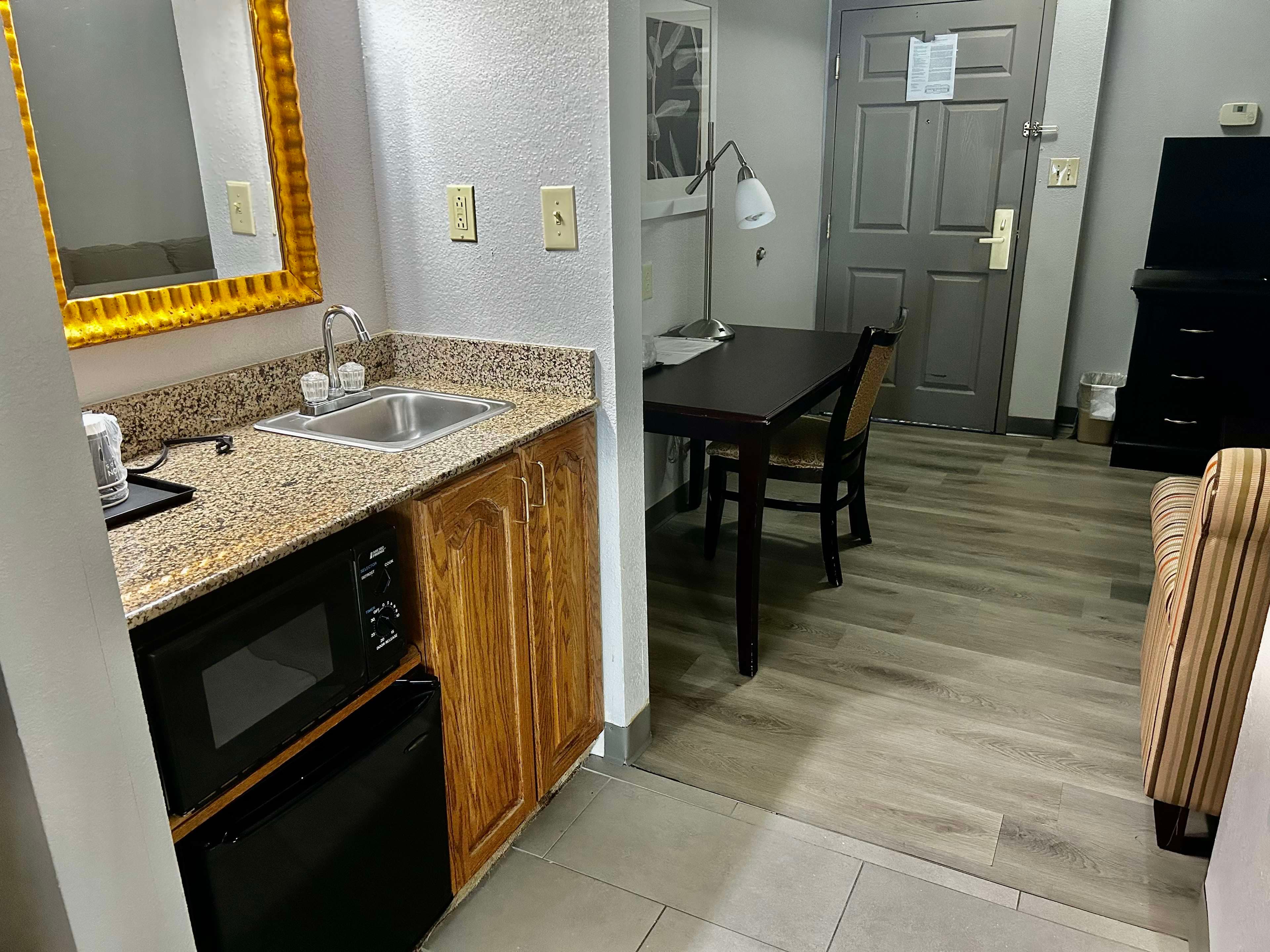 Country Inn & Suites by Radisson, Columbus, GA — 25