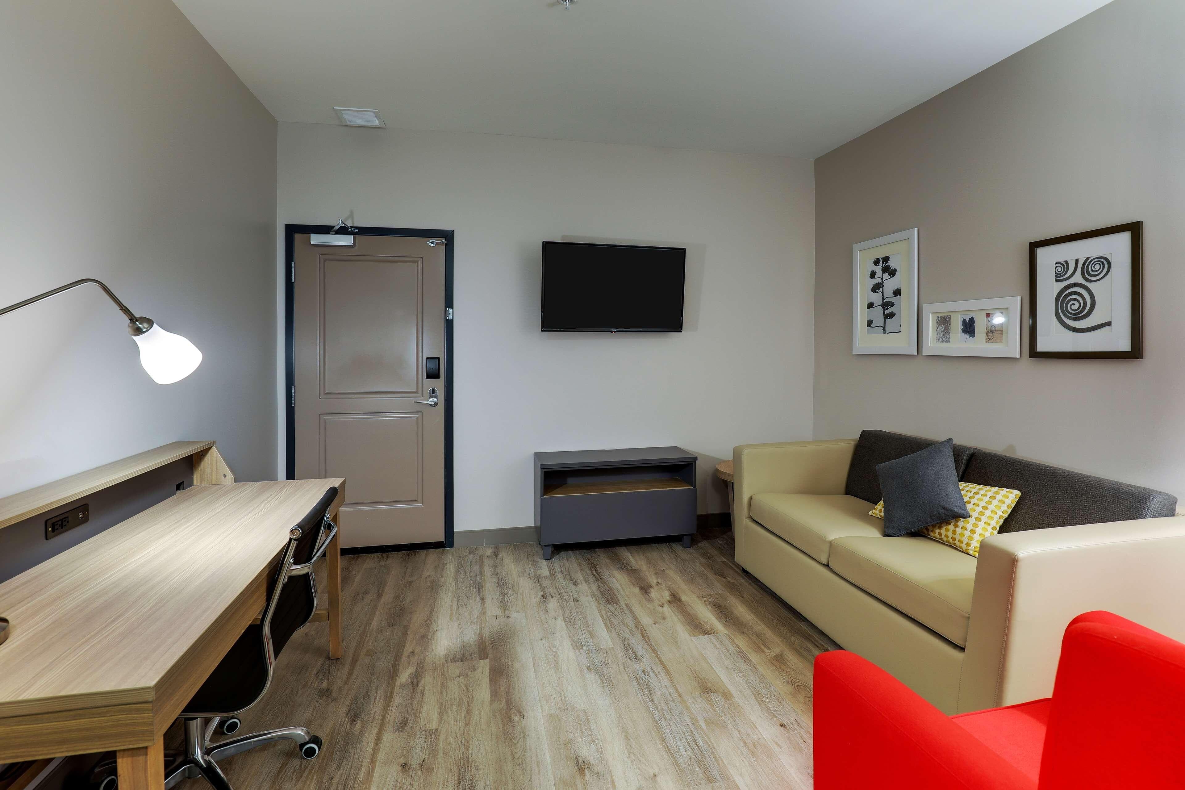 Country Inn & Suites by Radisson, Cumming near Northside Hospital Forsyth — 36