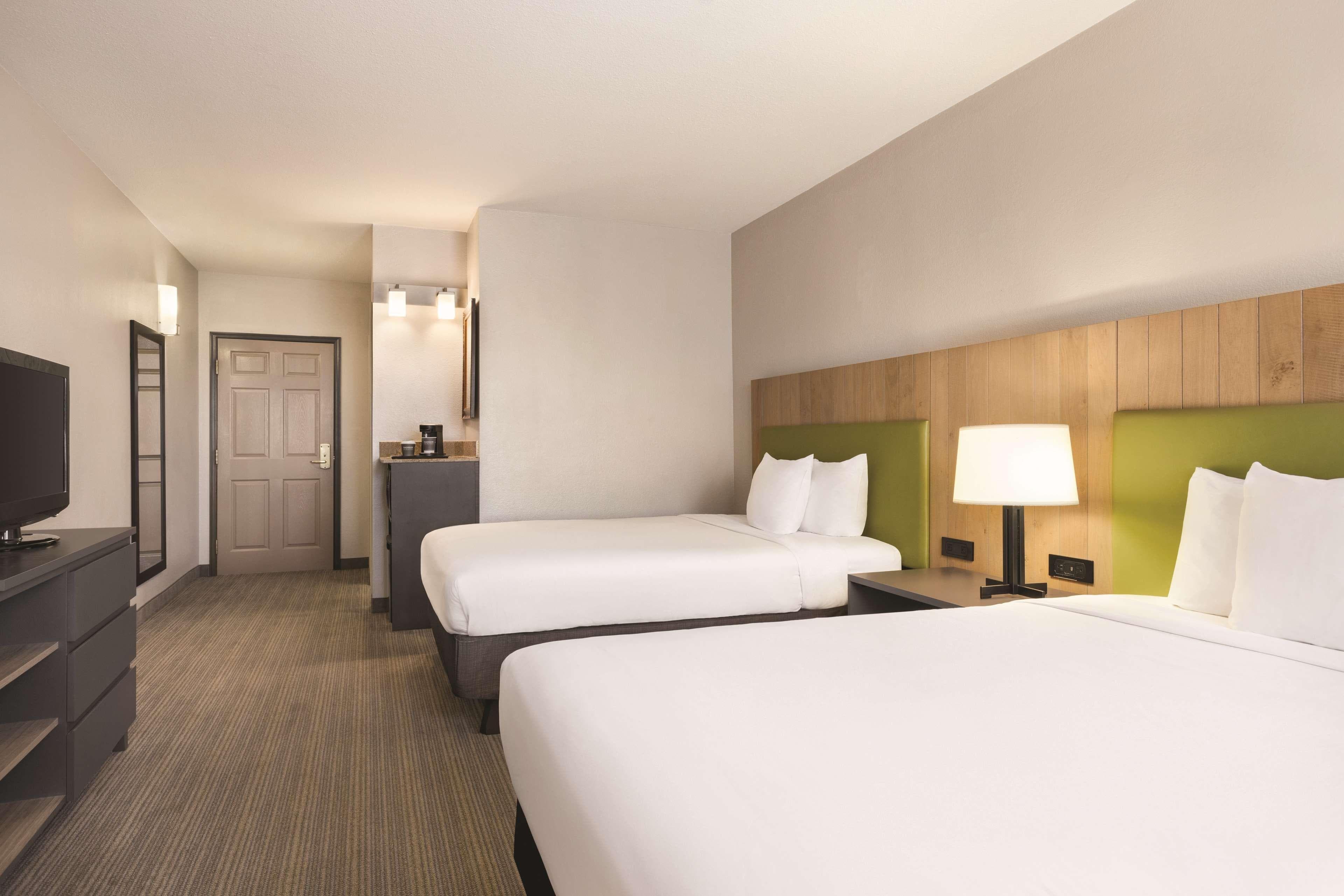 Country Inn & Suites by Radisson, Conyers, GA — 25