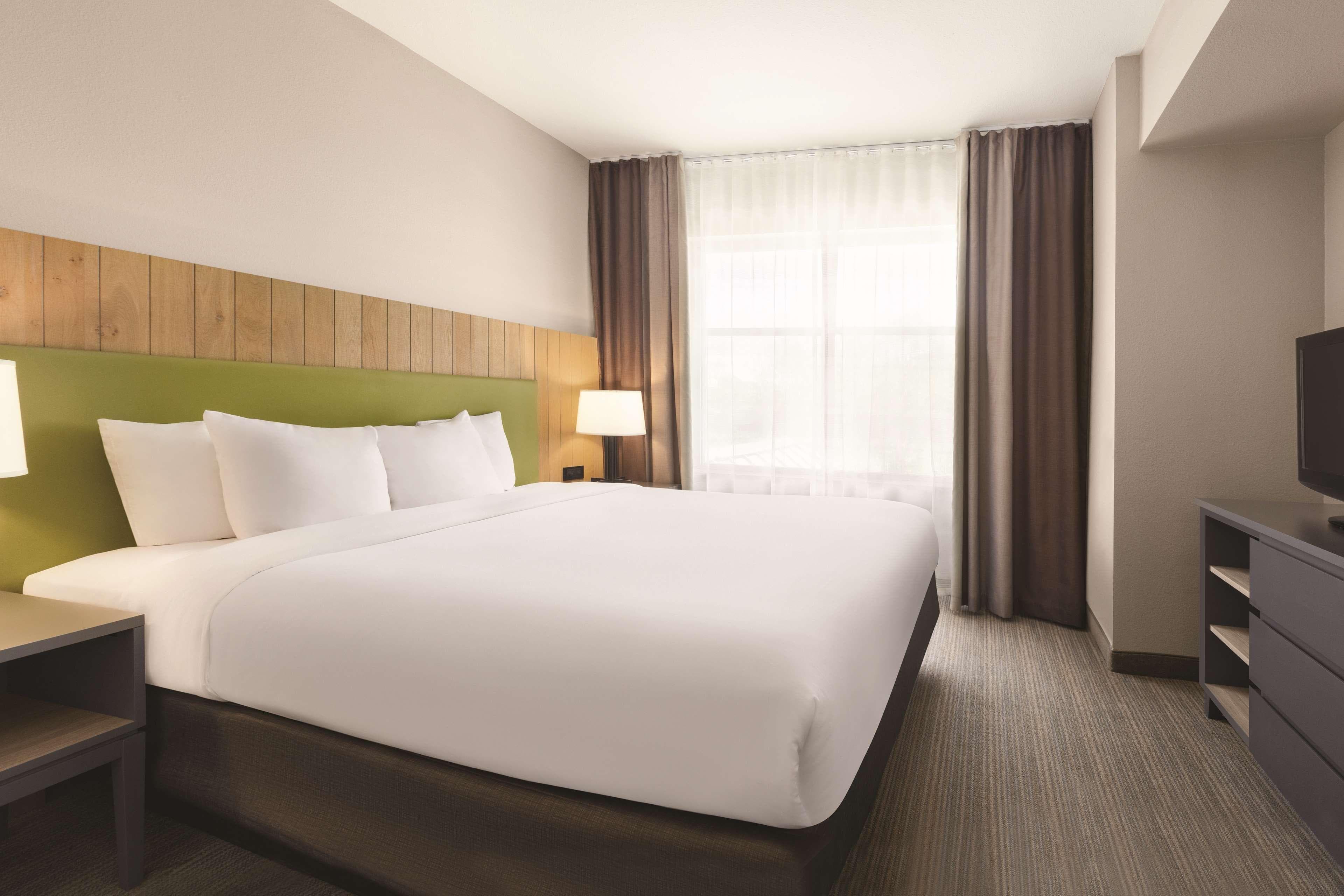 Country Inn & Suites by Radisson, Conyers, GA — 14