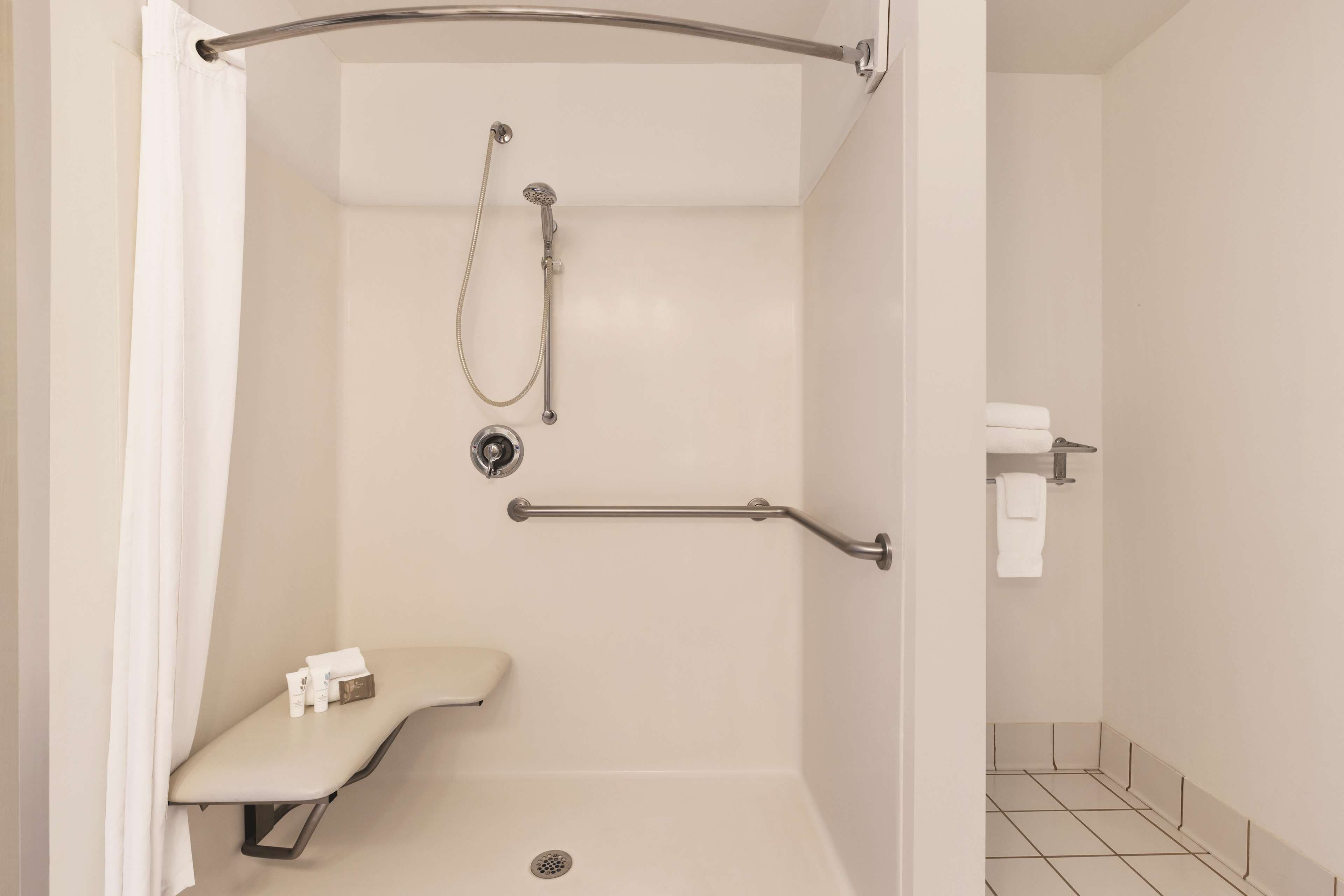 Country Inn & Suites by Radisson, Conyers, GA — 21