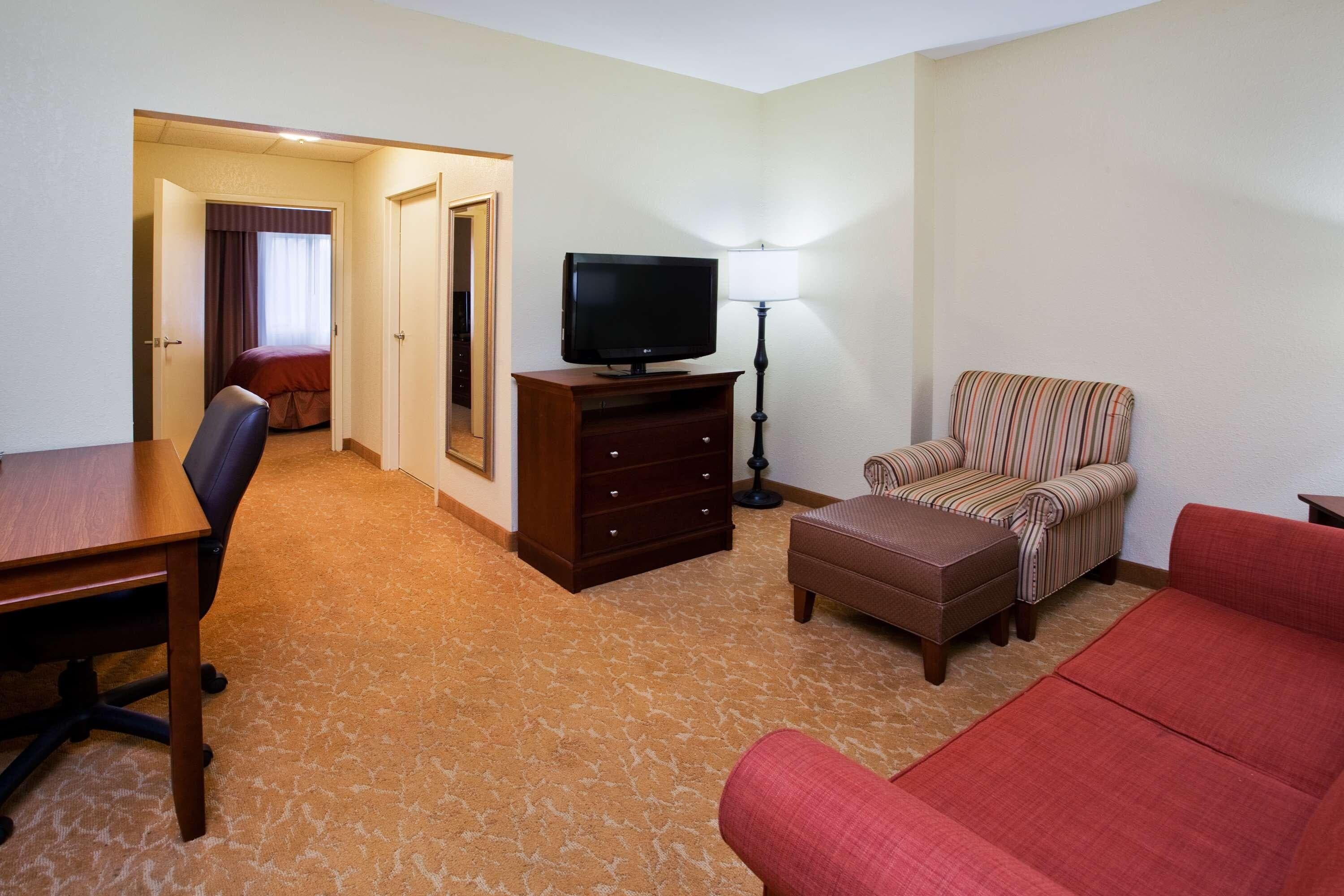 Country Inn & Suites by Radisson, Atlanta Downtown — 10