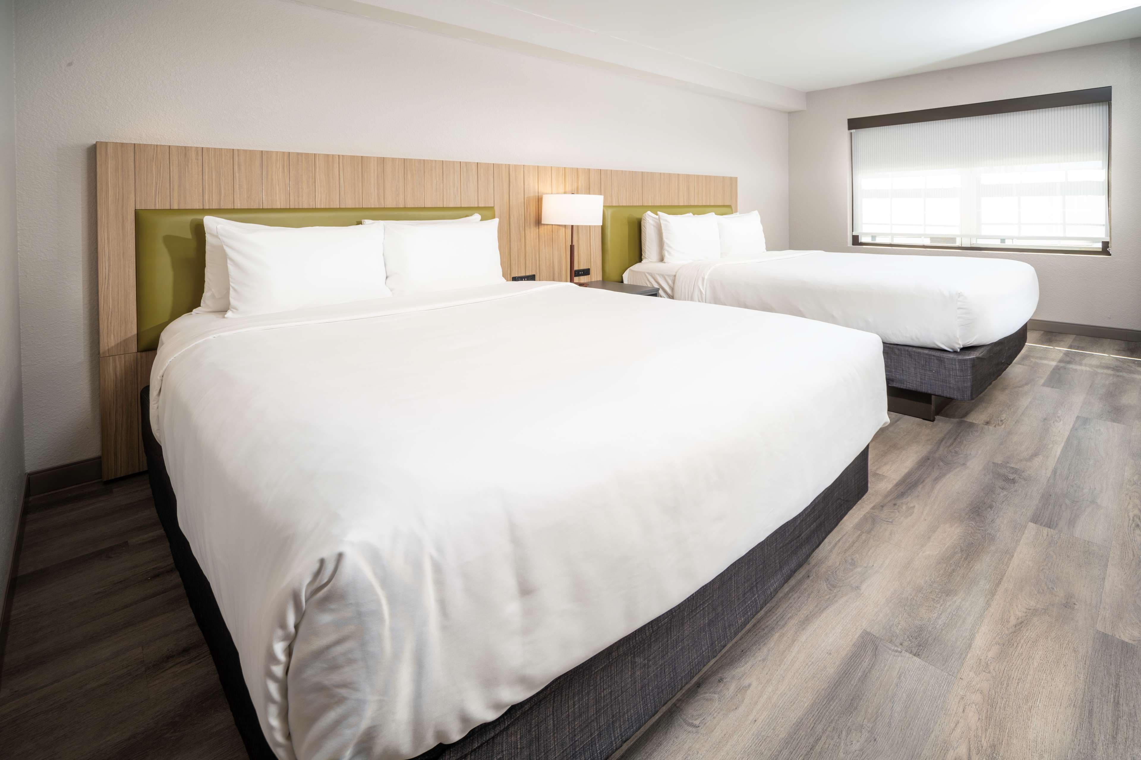 Country Inn & Suites by Radisson, Stone Mountain, GA — 26