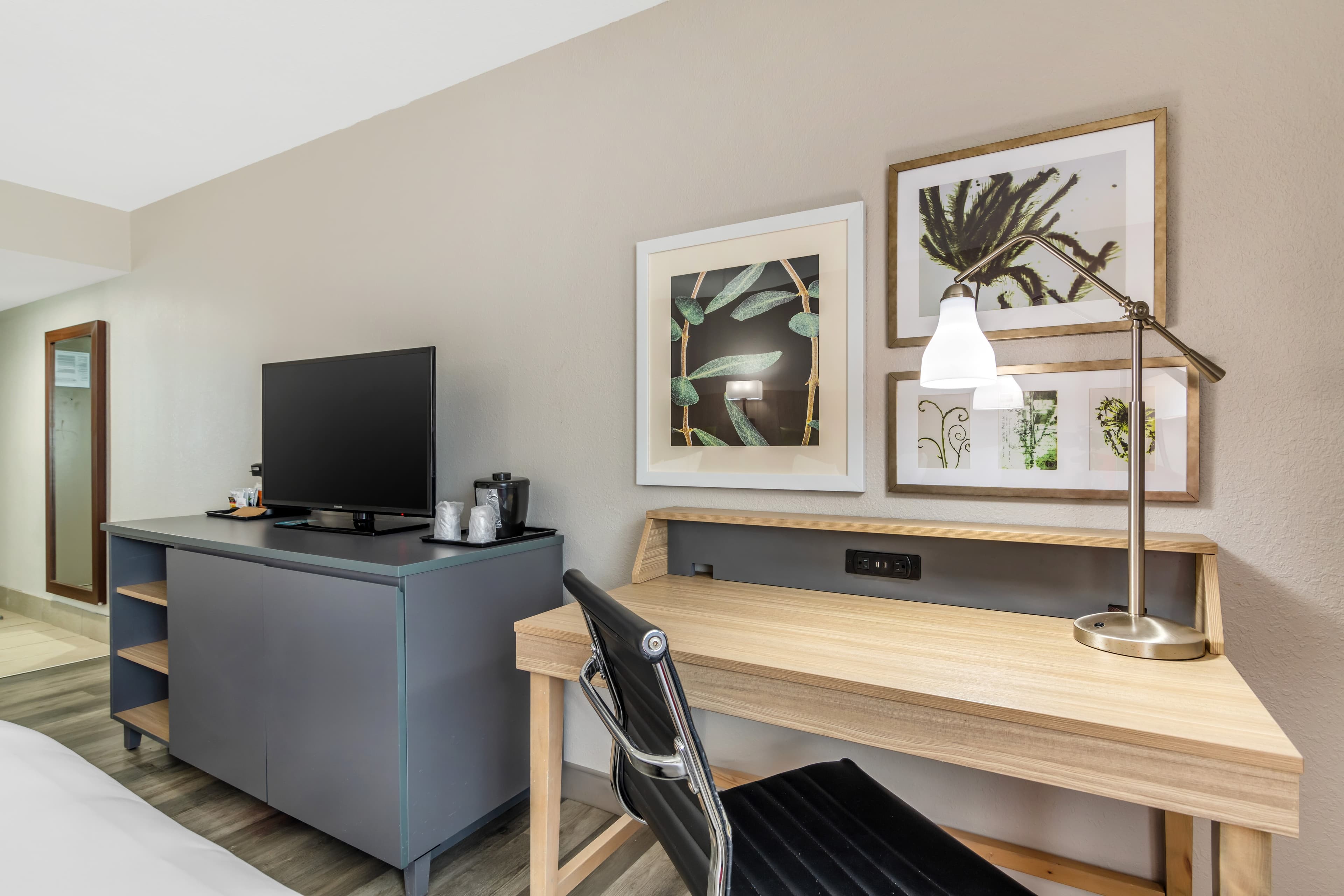 Country Inn & Suites by Radisson, Atlanta Airport South, GA — 20