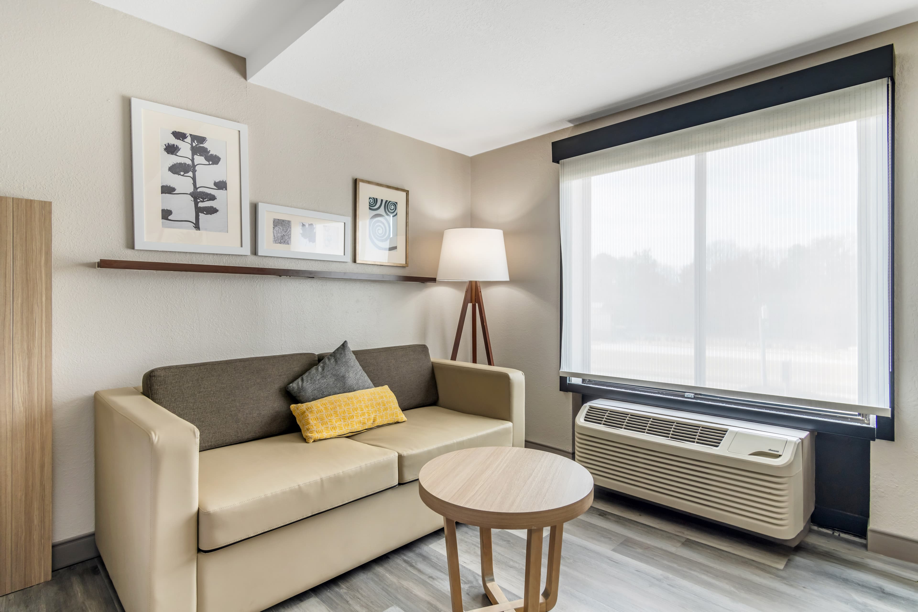 Country Inn & Suites by Radisson, Atlanta Airport South, GA — 25