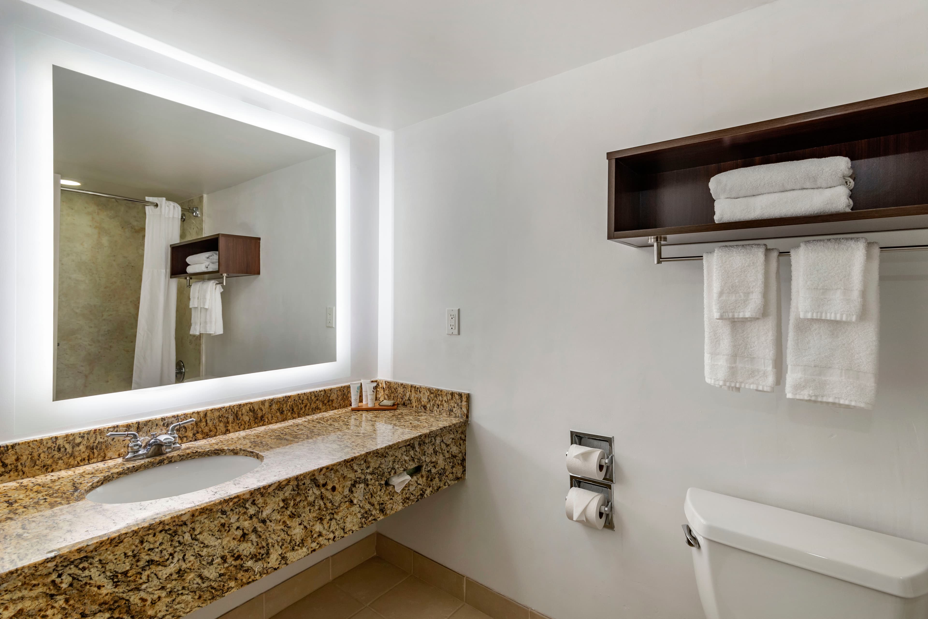 Country Inn & Suites by Radisson, Atlanta Galleria/Ballpark, GA — 19