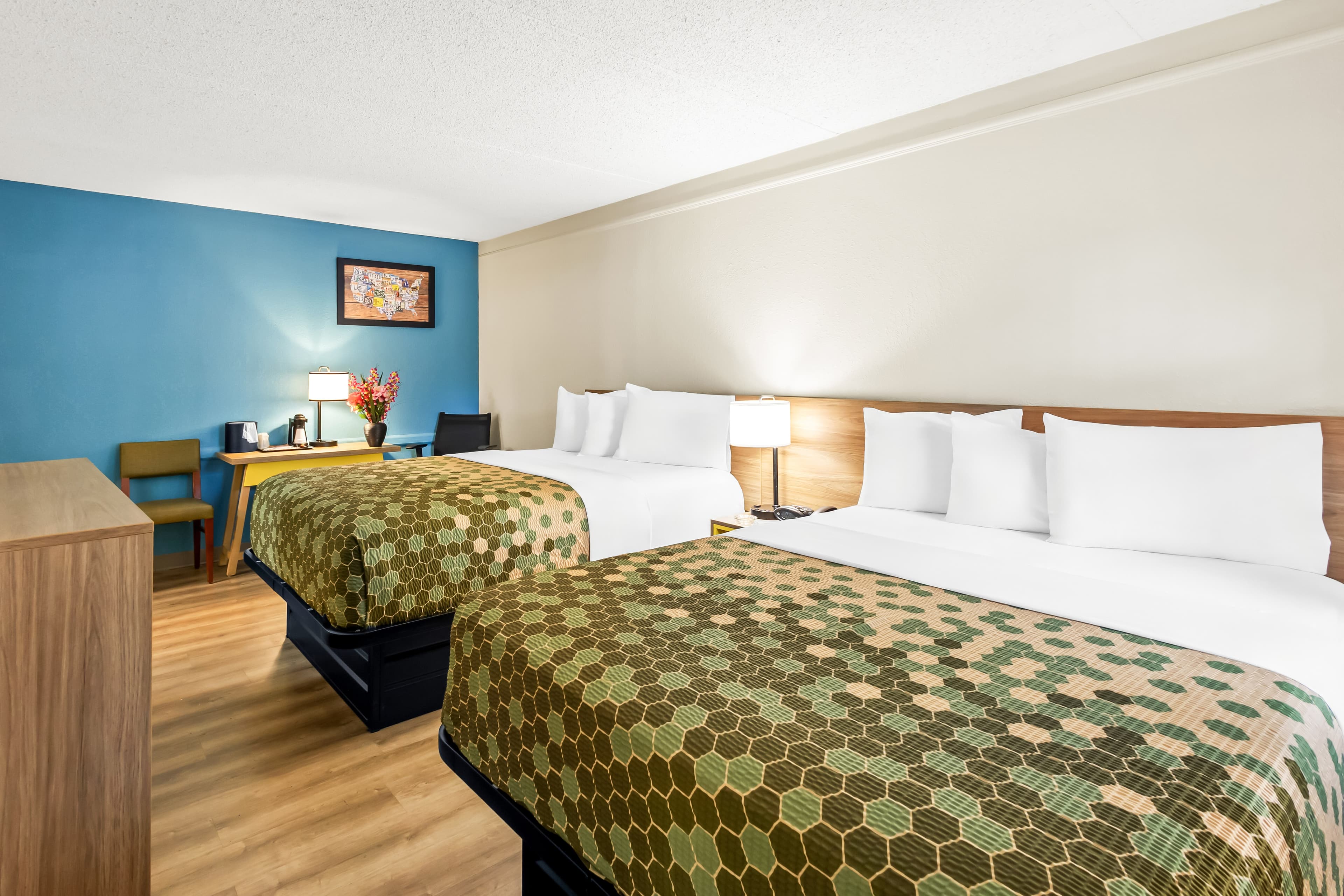 Econo Lodge Augusta North - Washington Road - Image 2