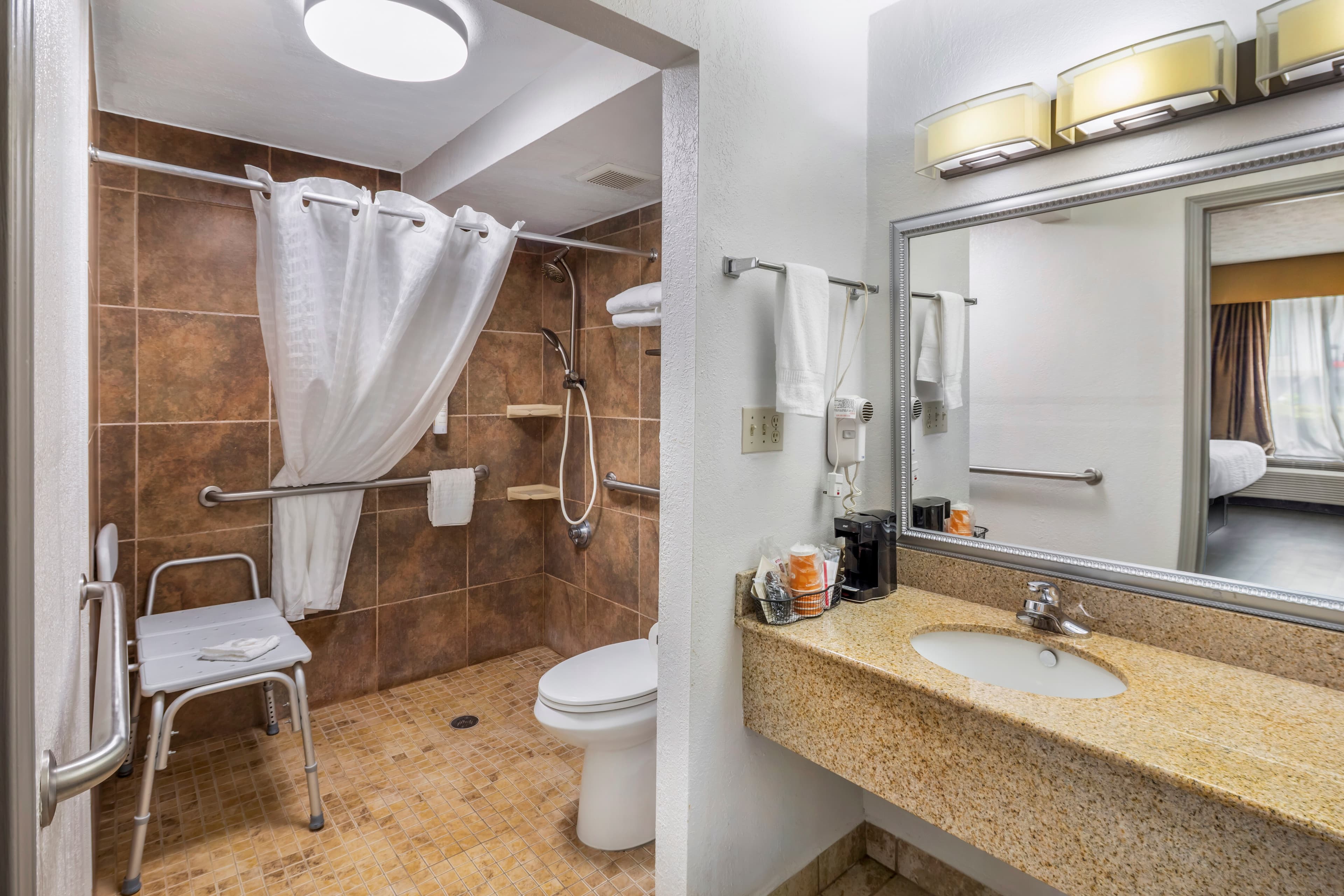 Clarion Pointe Morrow - Atlanta South — 15