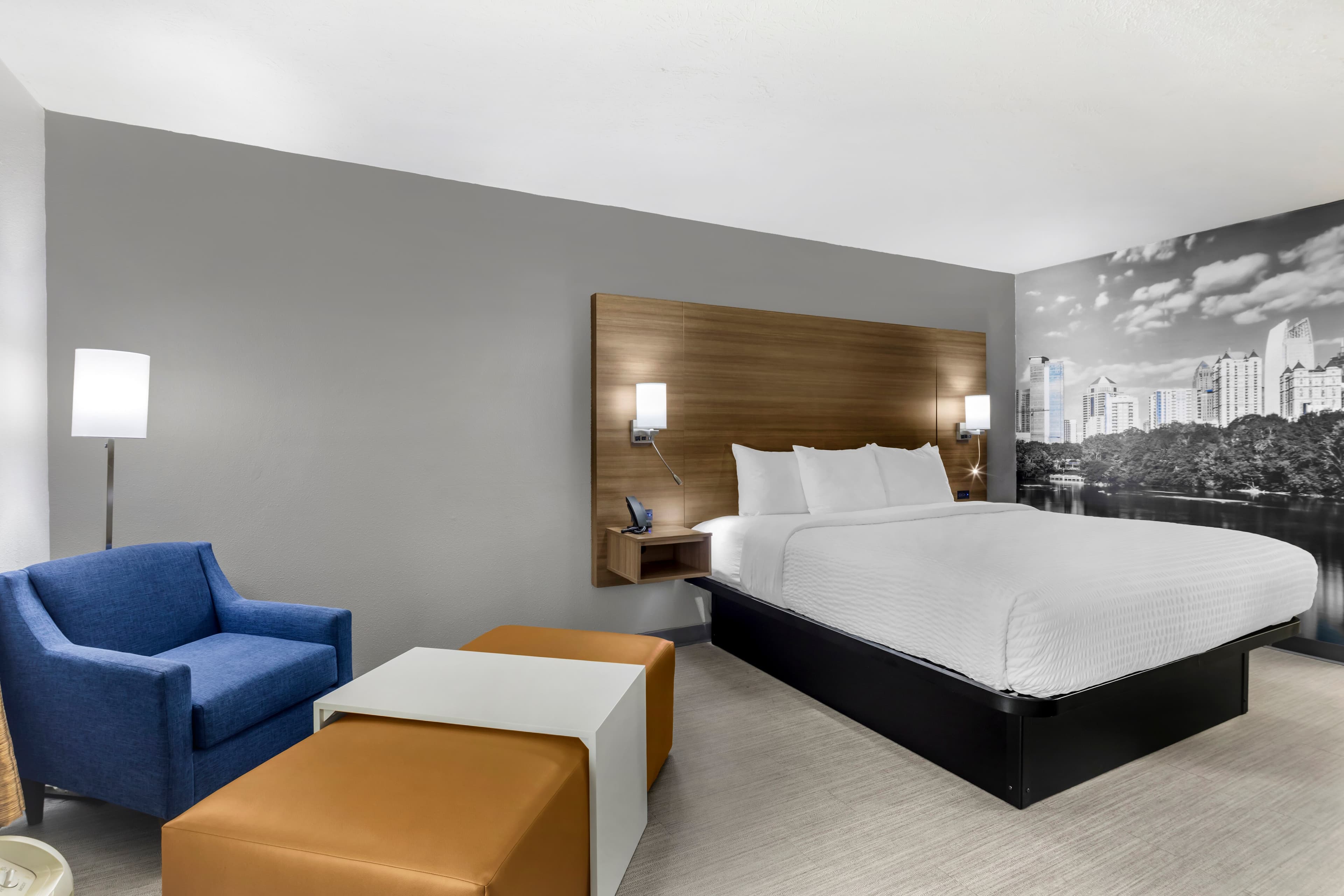 Clarion Pointe Morrow - Atlanta South - Image 3