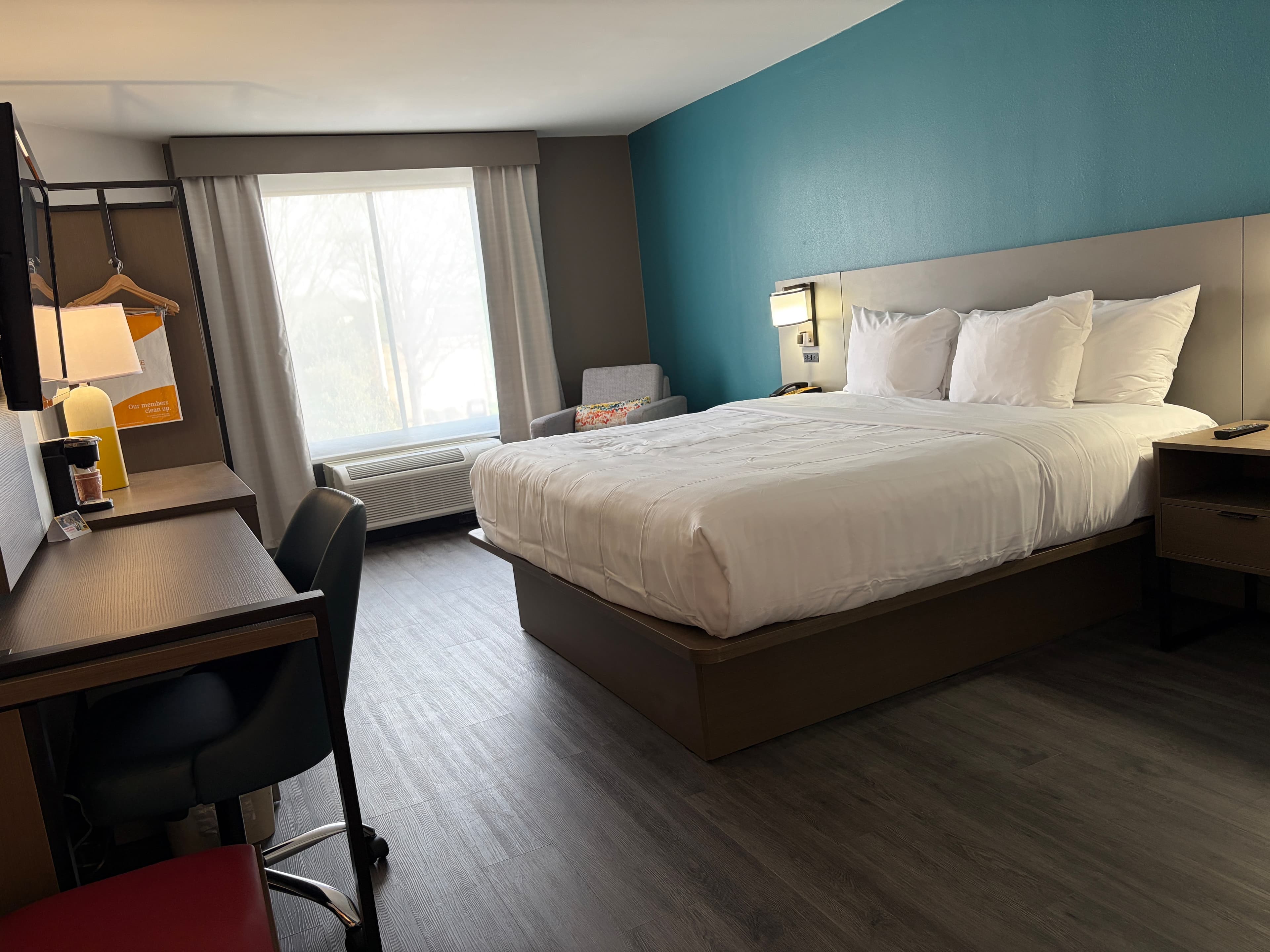 Comfort Inn & Suites — 6