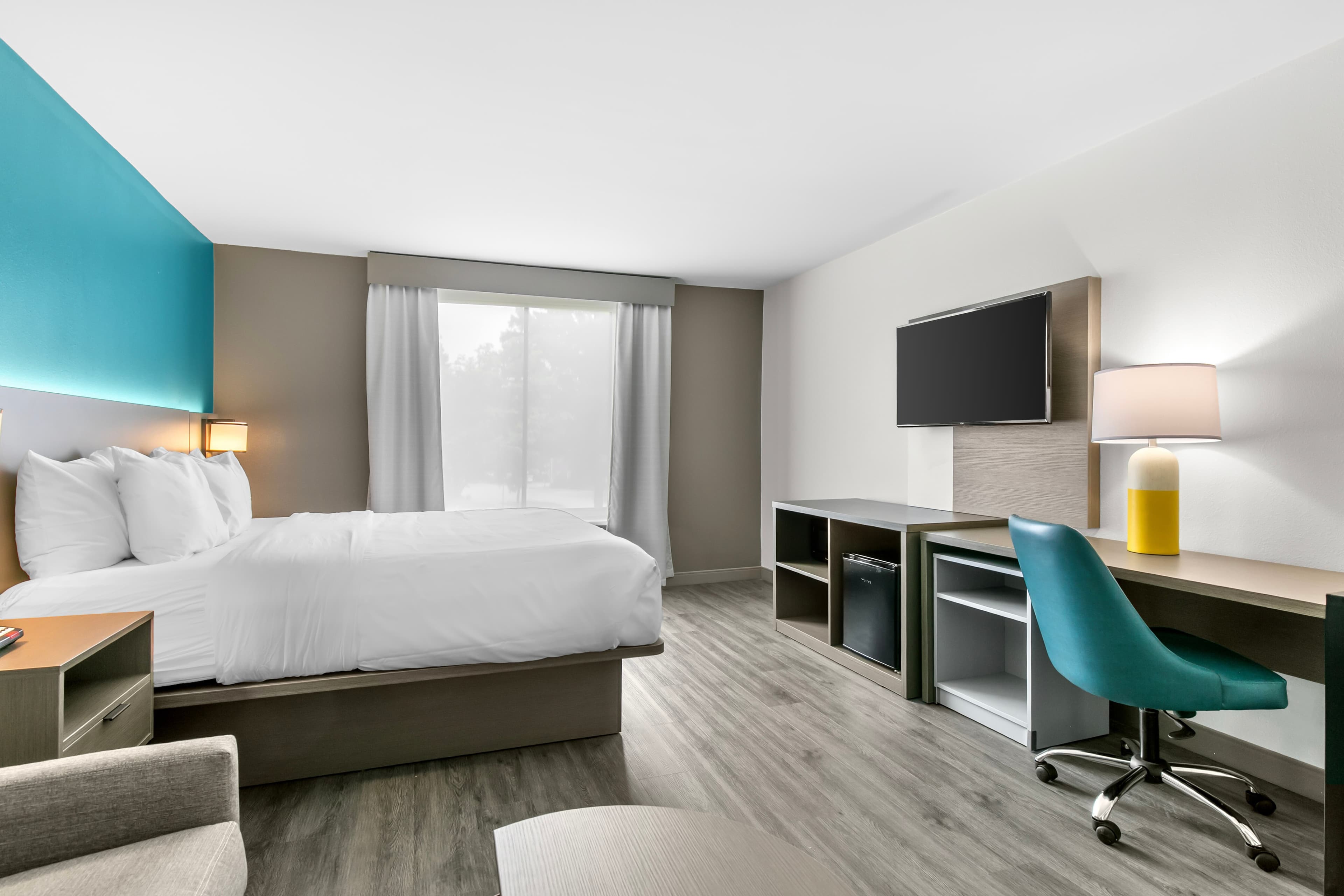 Comfort Inn & Suites — 24